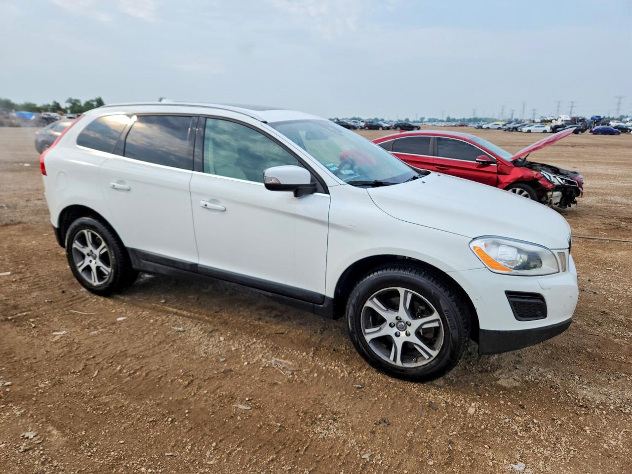 2013 Volvo Xc60 T6 White vin: YV4902DZ3D2453595