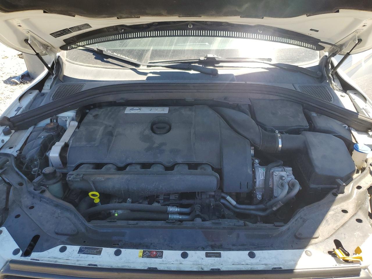 2014 Volvo Xc60 T6 White vin: YV4902DZ3E2554461