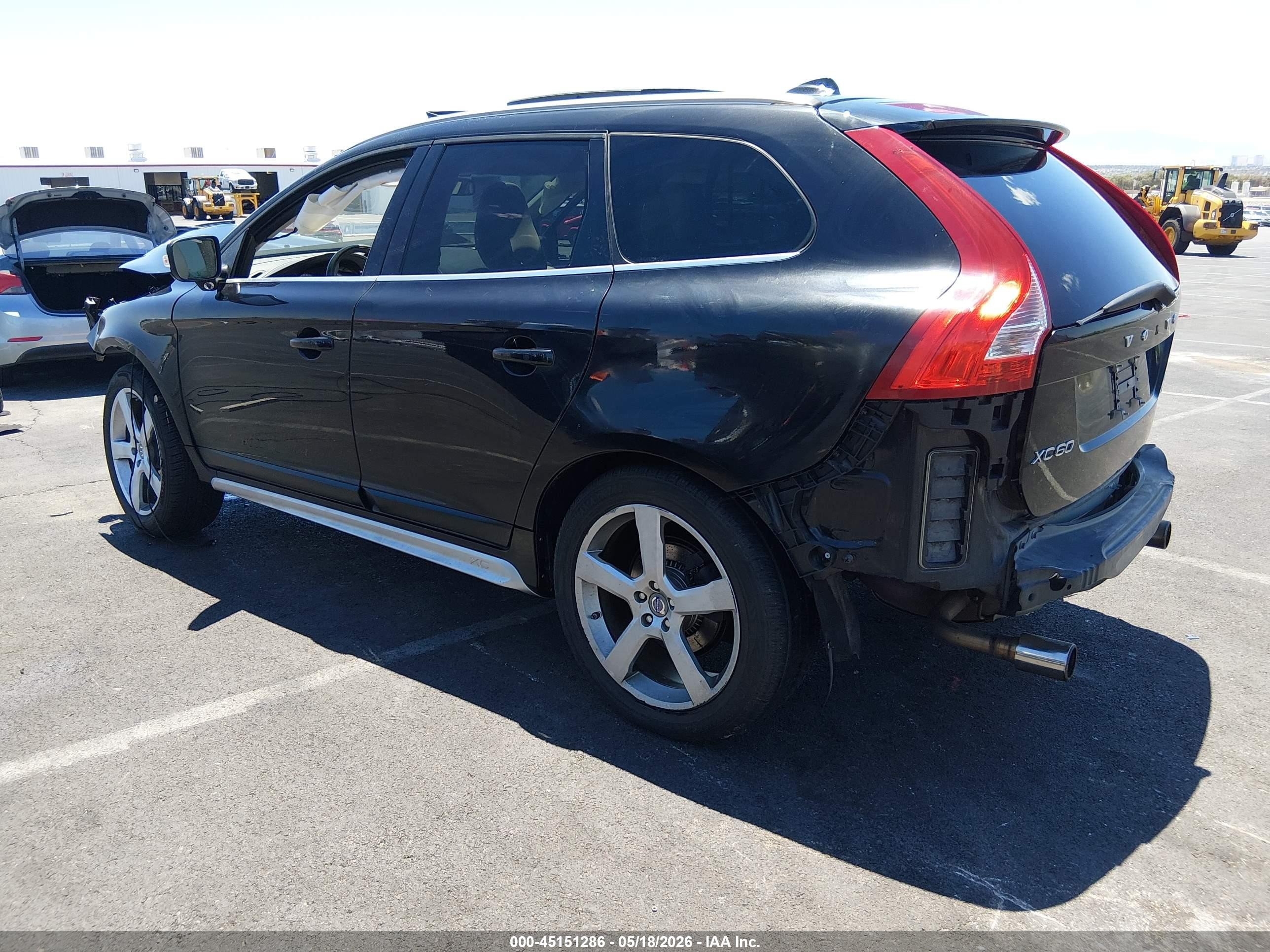 2011 Volvo Xc60 T6/t6 R-design Black vin: YV4902DZ4B2140570