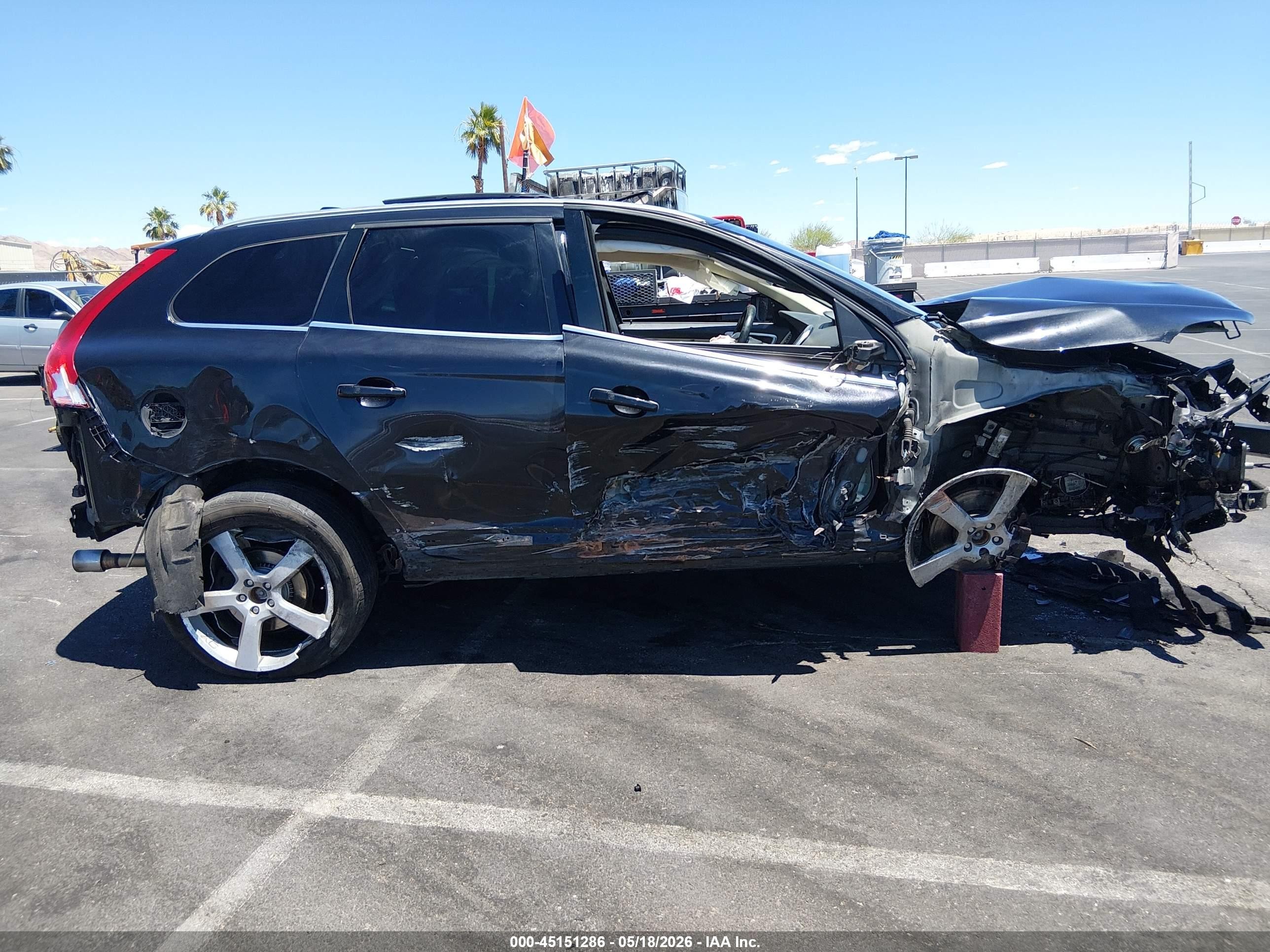 2011 Volvo Xc60 T6/t6 R-design Black vin: YV4902DZ4B2140570