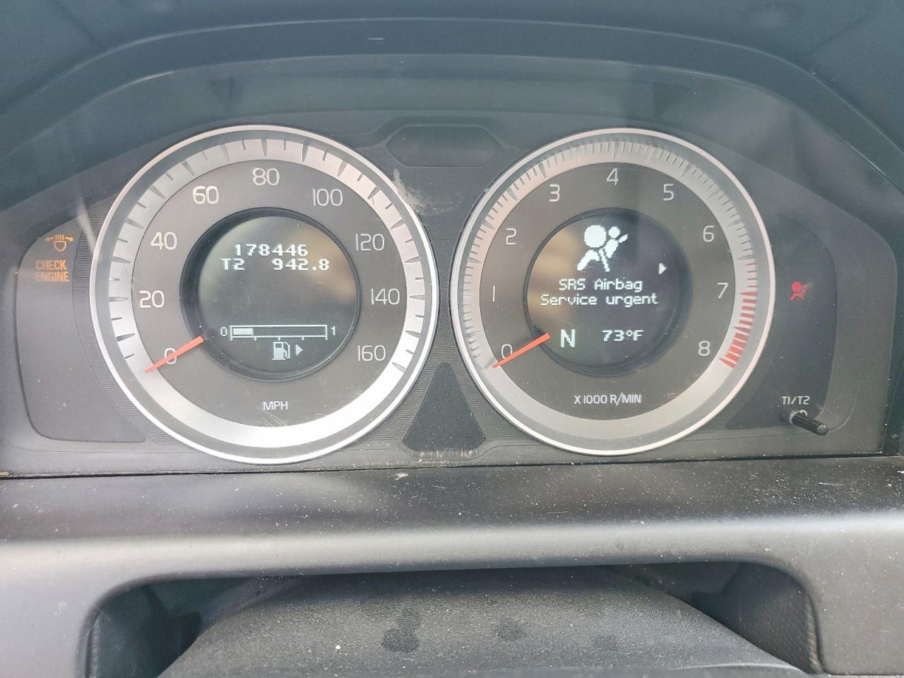 2011 Volvo Xc60 T6 Silver vin: YV4902DZ4B2216854