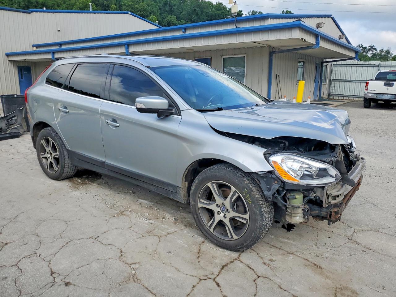 2011 Volvo Xc60 T6 Silver vin: YV4902DZ4B2216854
