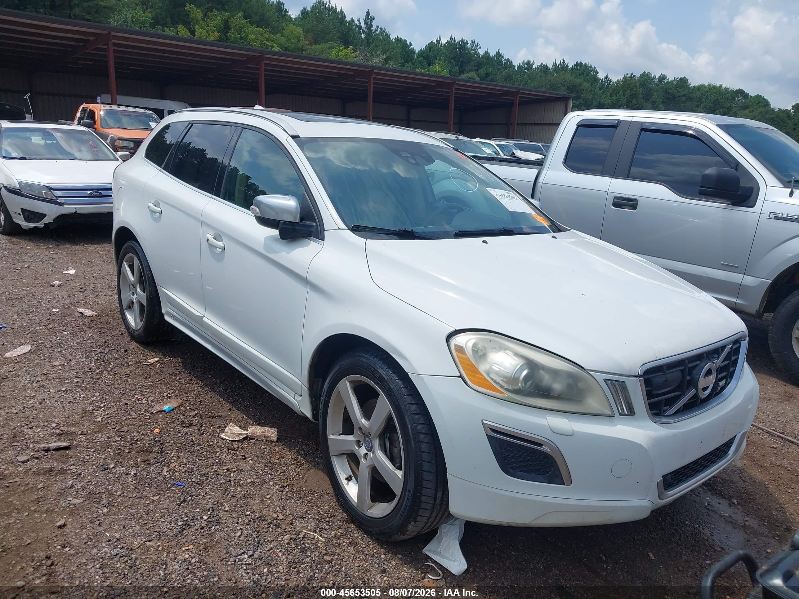 2012 Volvo Xc60 T6 R-design Platinum White vin: YV4902DZ4C2289126