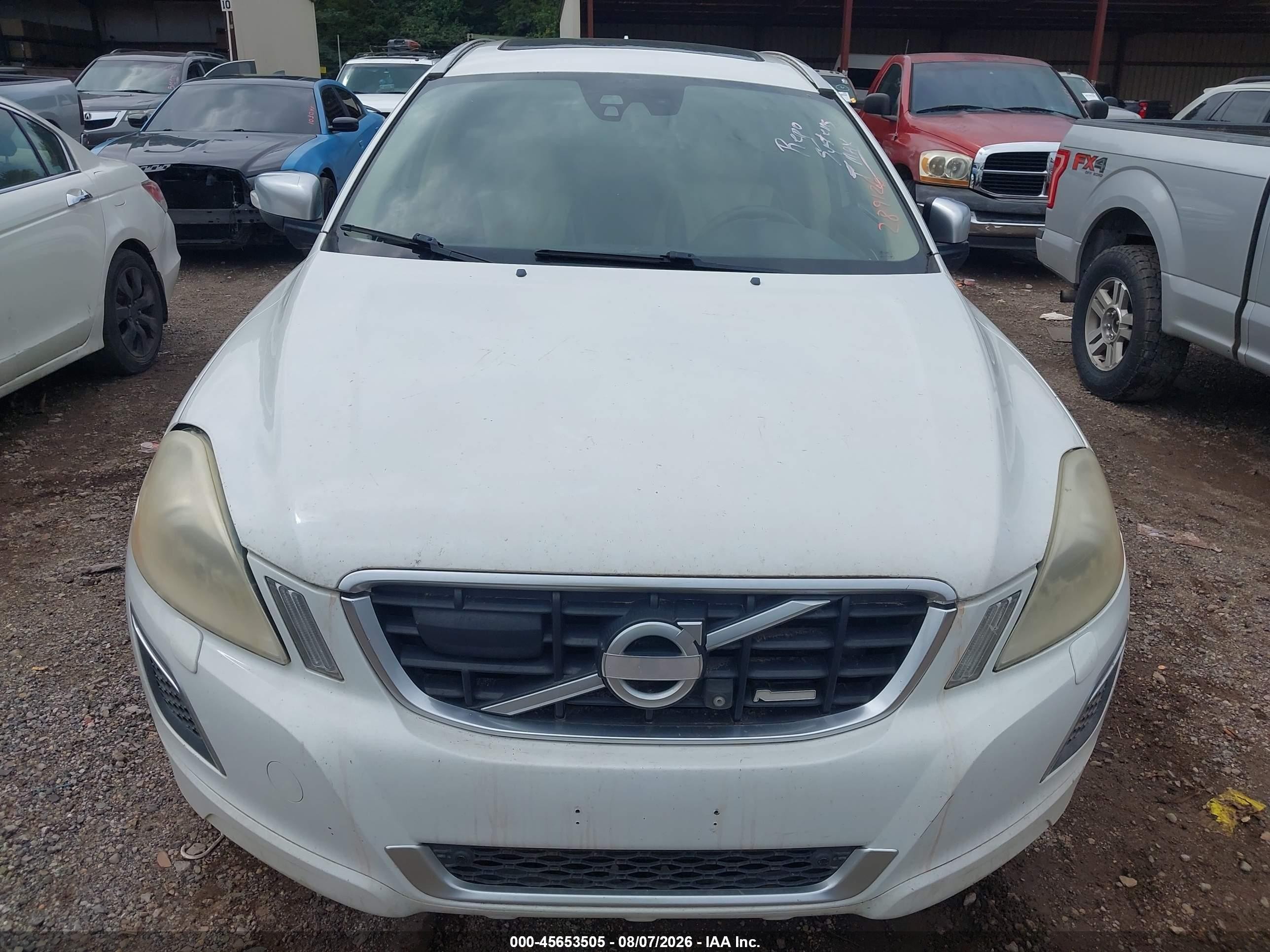 2012 Volvo Xc60 T6 R-design Platinum White vin: YV4902DZ4C2289126
