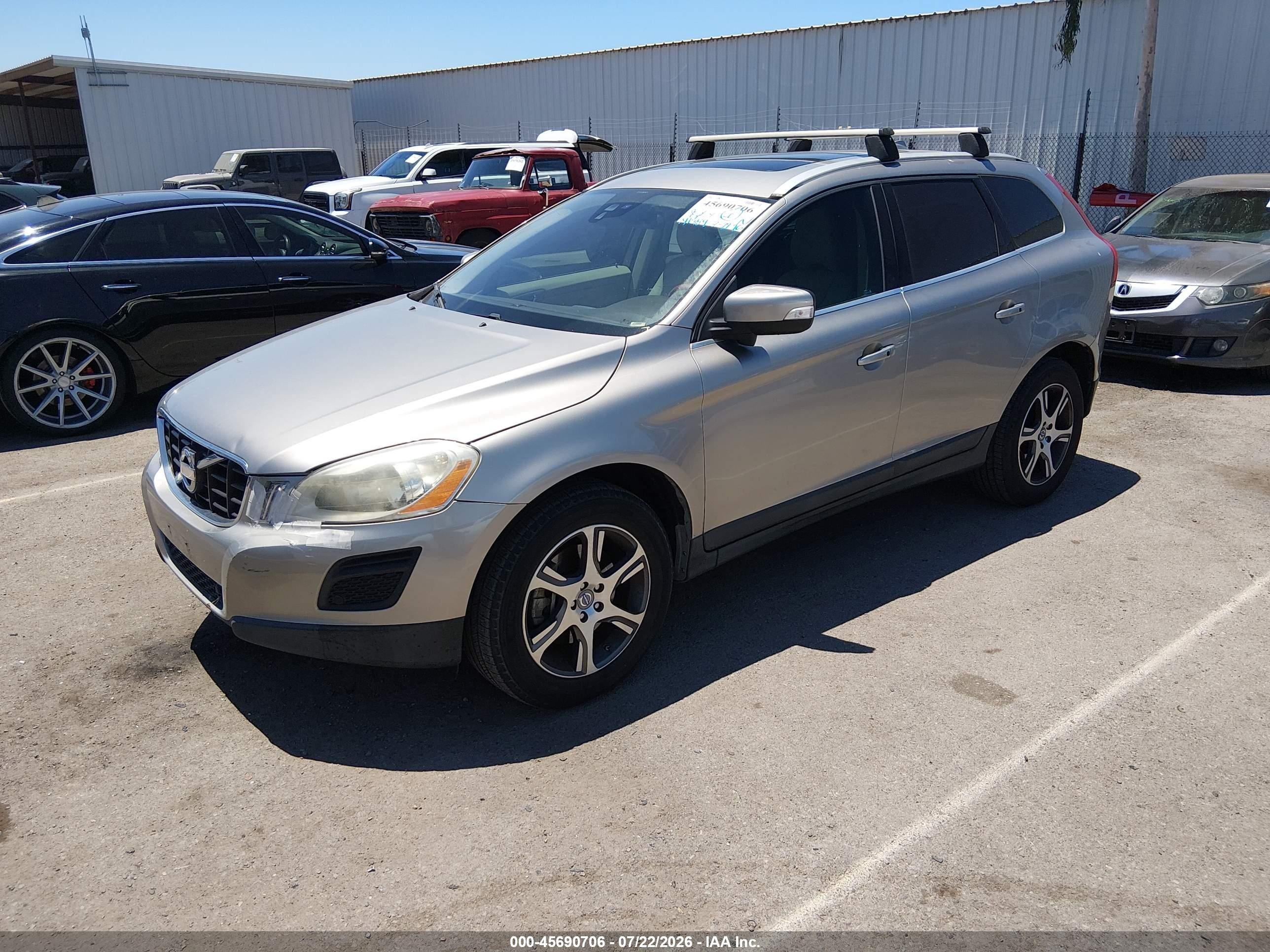 2012 Volvo Xc60 T6/t6 Platinum/t6 Premier Plus/t6 R-design/t6 R-design Platinum/t6 R-design Premier Plus Champagne vin: YV4902DZ4C2318771