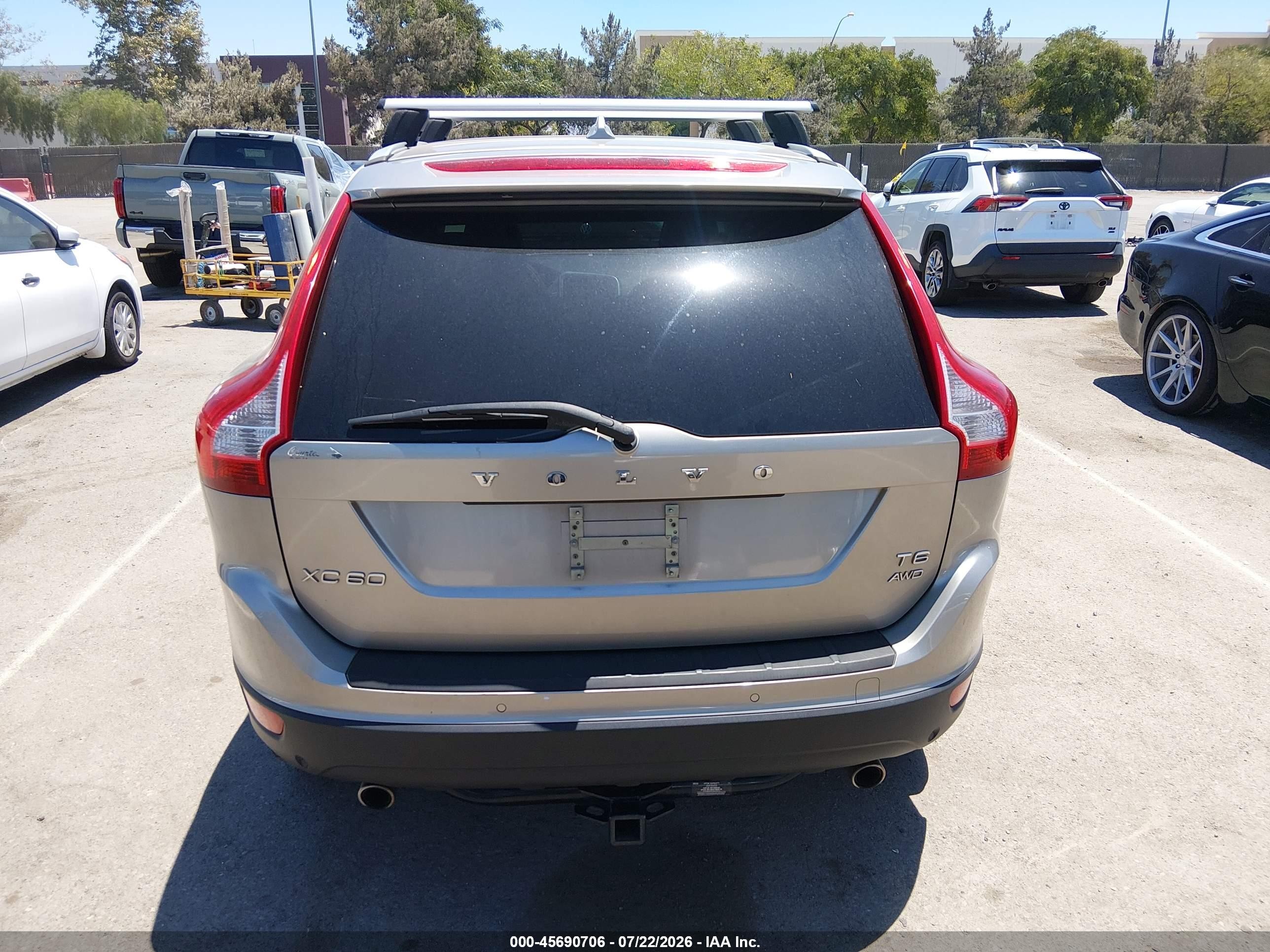 2012 Volvo Xc60 T6/t6 Platinum/t6 Premier Plus/t6 R-design/t6 R-design Platinum/t6 R-design Premier Plus Champagne vin: YV4902DZ4C2318771