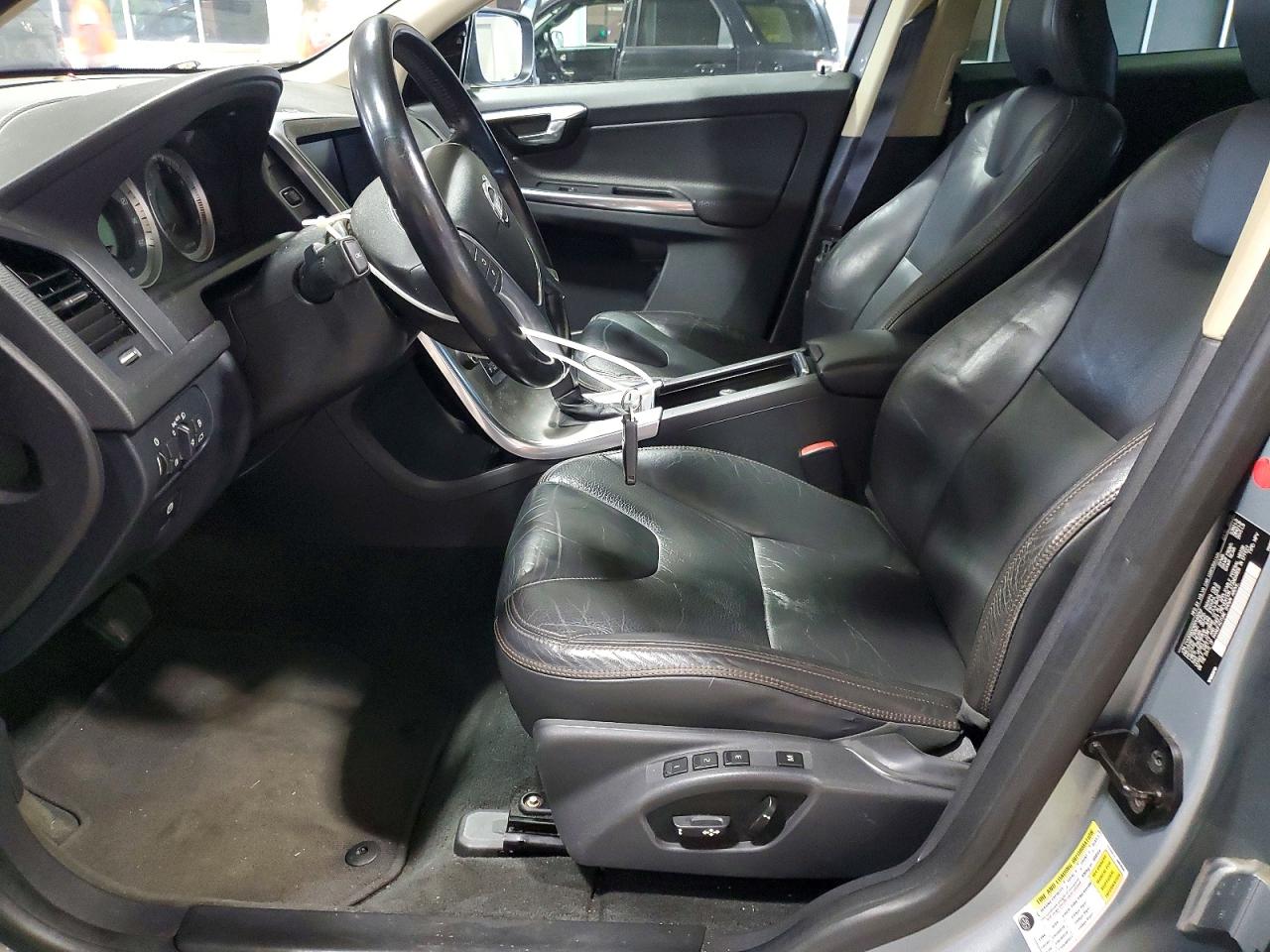 2013 Volvo Xc60 T6 Silver vin: YV4902DZ4D2440242