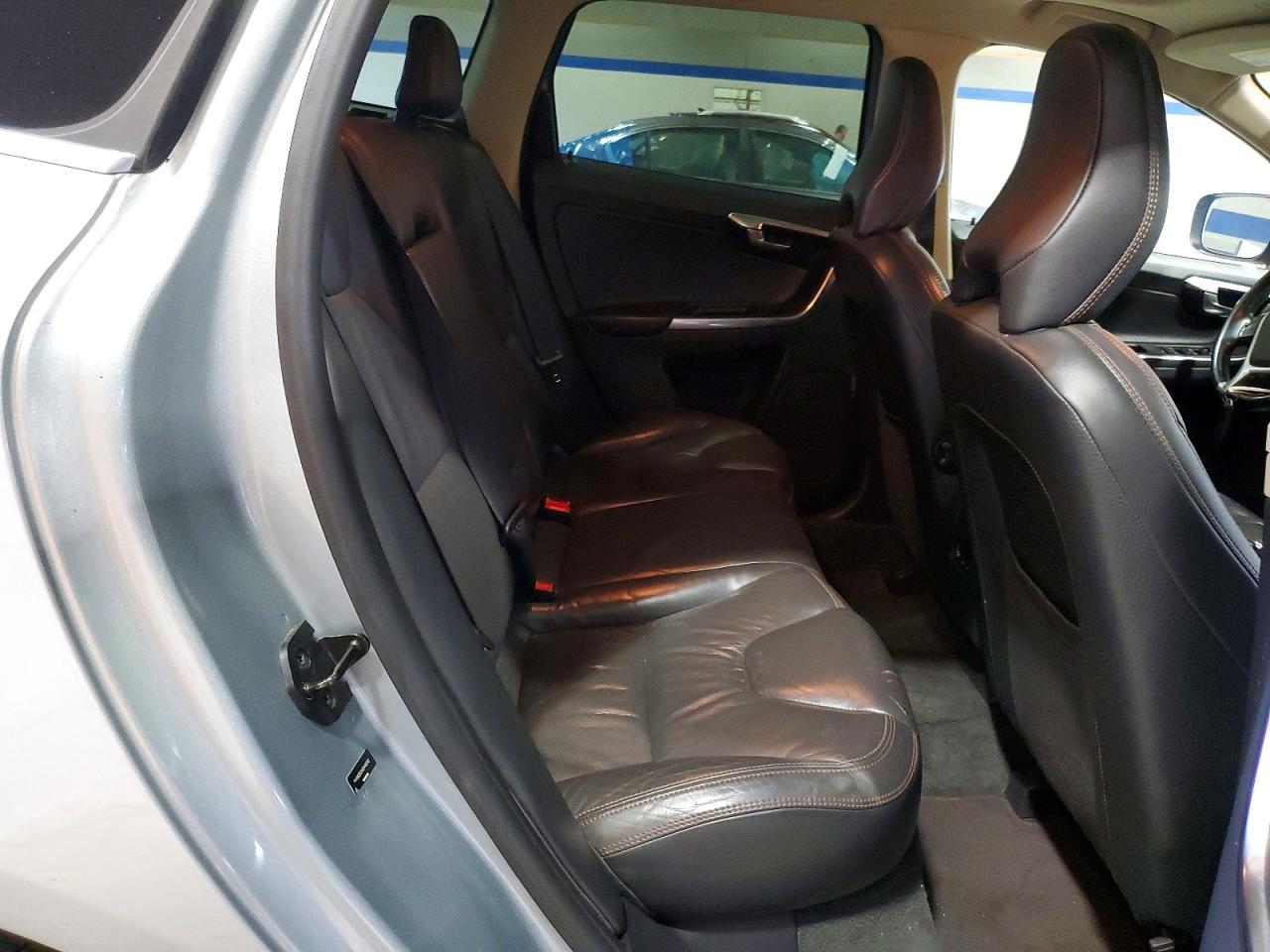 2013 Volvo Xc60 T6 Silver vin: YV4902DZ4D2440242
