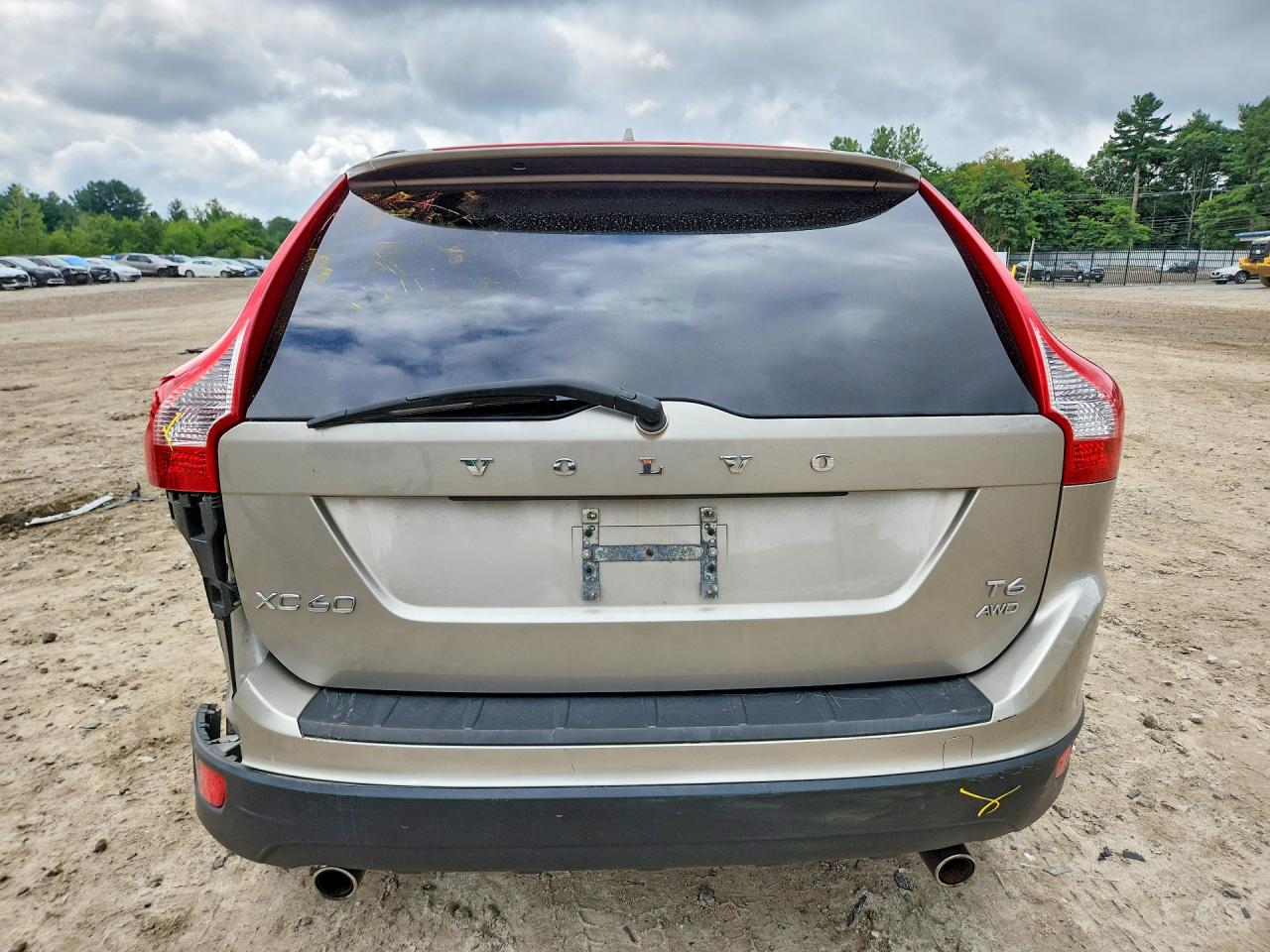 2013 Volvo Xc60 T6 Beige vin: YV4902DZ4D2450673