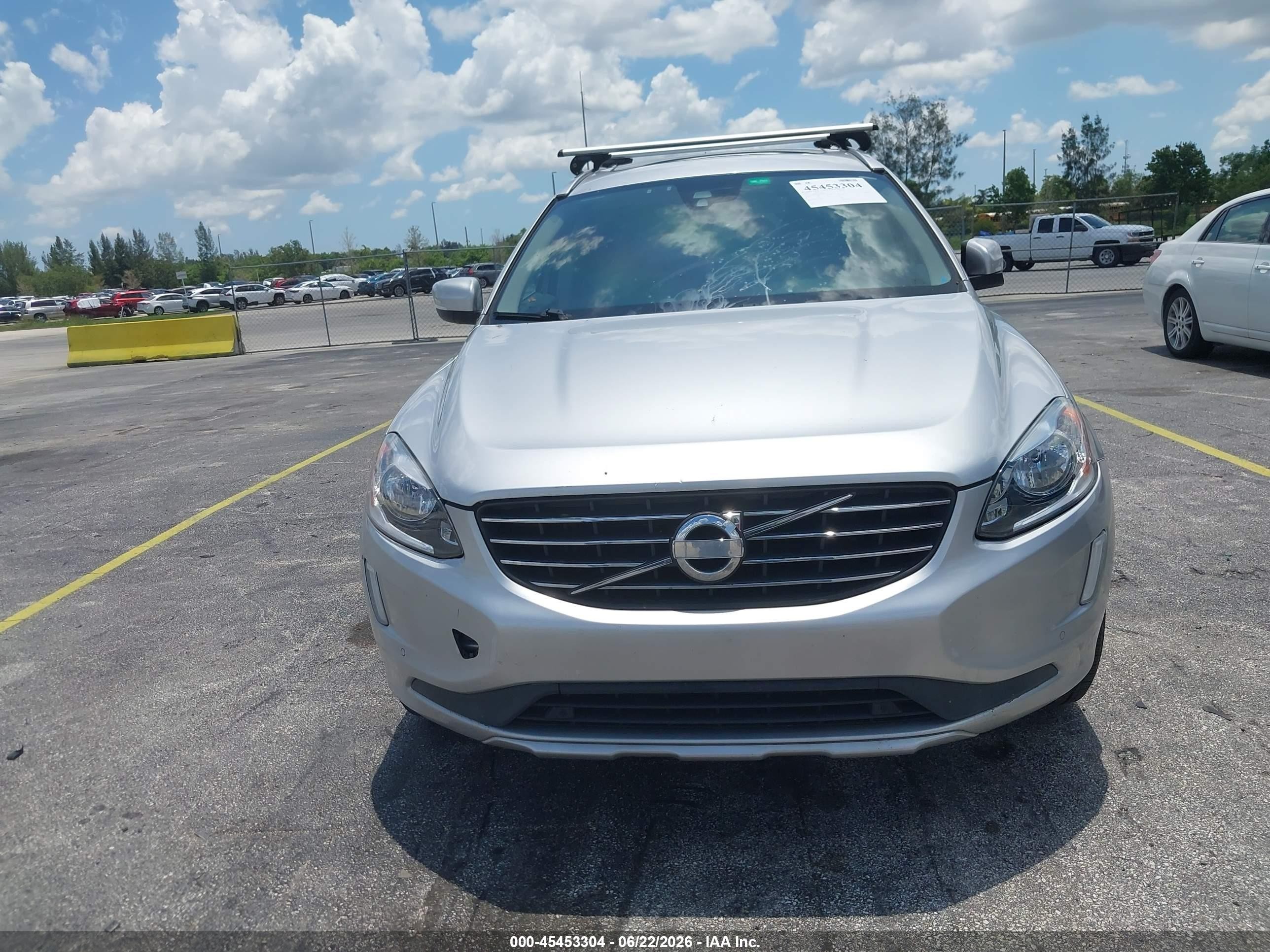 2014 Volvo Xc60 T6 R-design Premier Plus Silver vin: YV4902DZ4E2516186