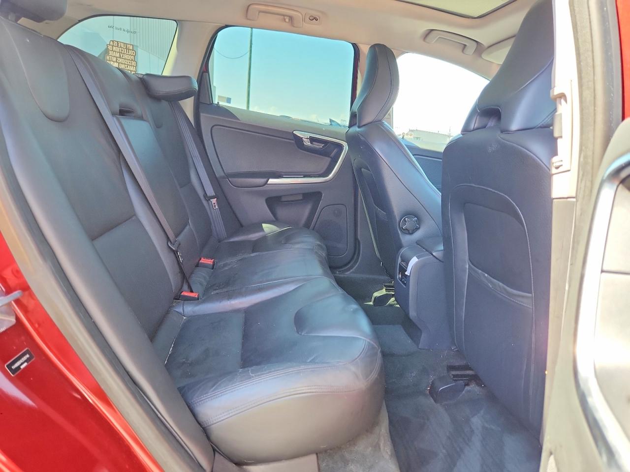 2014 Volvo Xc60 T6 Burgundy vin: YV4902DZ4E2525745