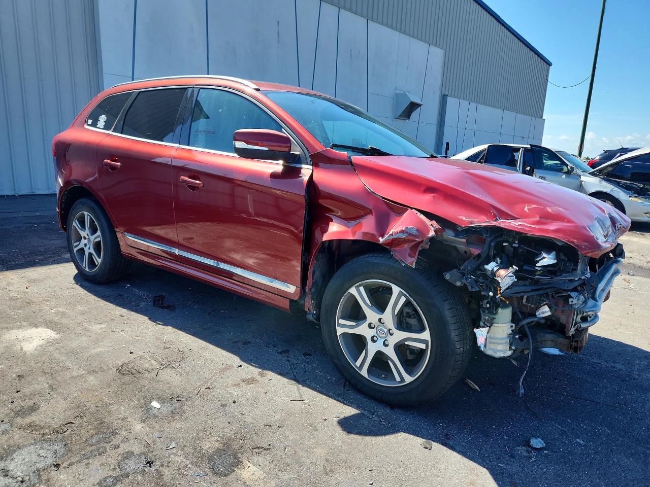 2014 Volvo Xc60 T6 Burgundy vin: YV4902DZ4E2525745