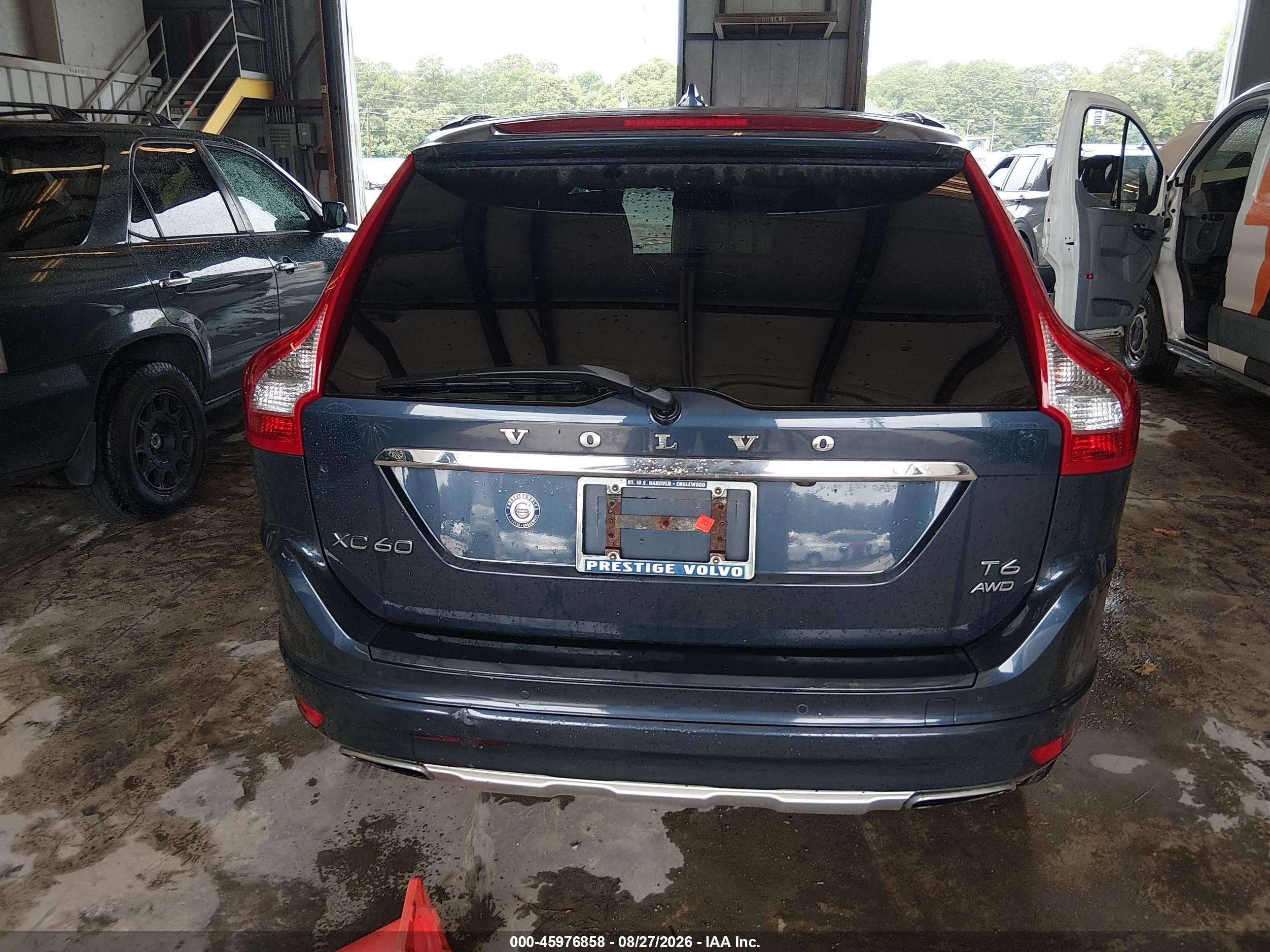 2014 Volvo Xc60 T6 Platinum Blue vin: YV4902DZ4E2536597