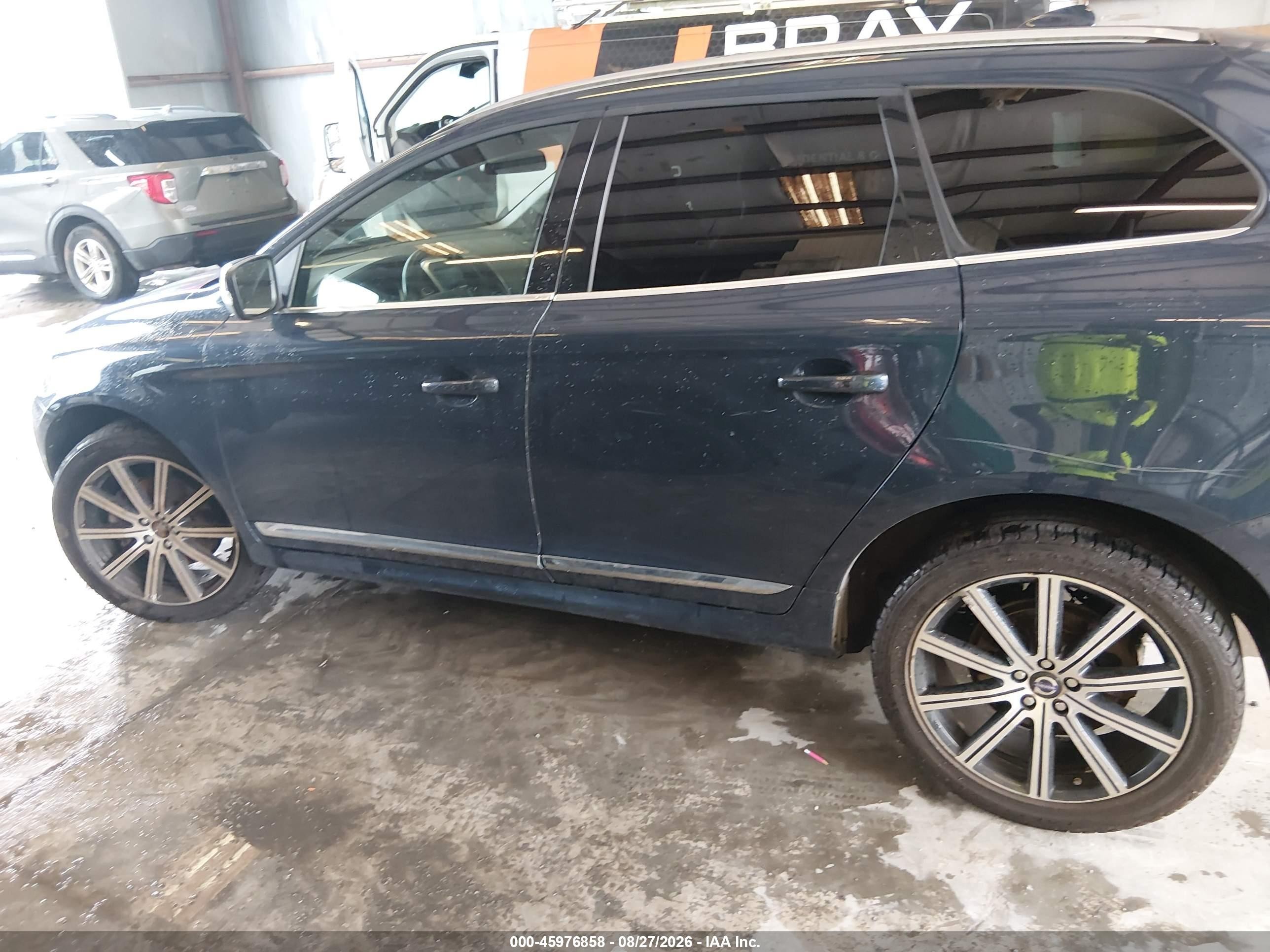 2014 Volvo Xc60 T6 Platinum Blue vin: YV4902DZ4E2536597