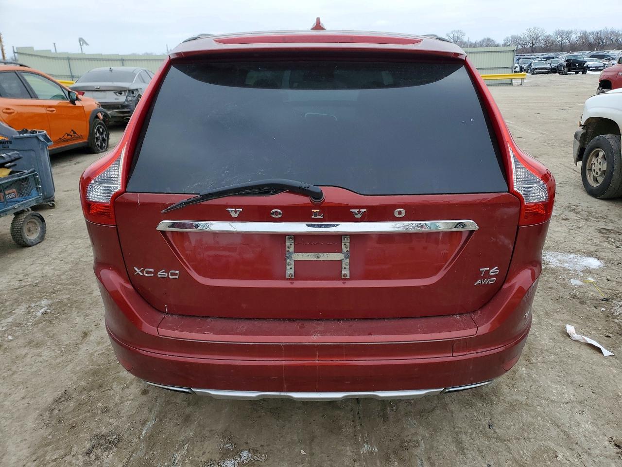 2014 Volvo Xc60 T6 Red vin: YV4902DZ4E2547373
