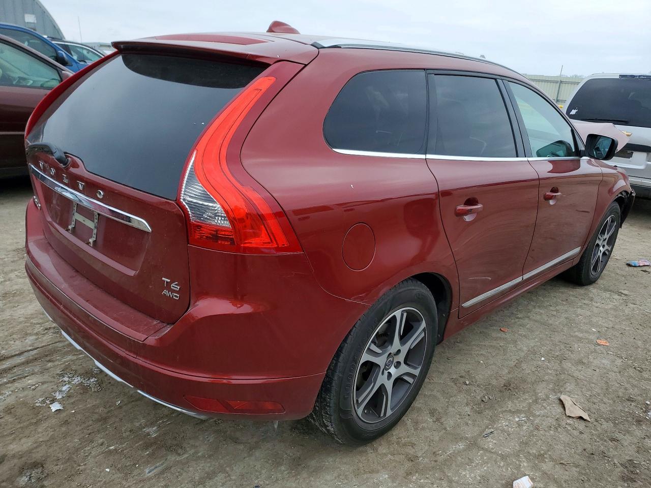 2014 Volvo Xc60 T6 Red vin: YV4902DZ4E2547373