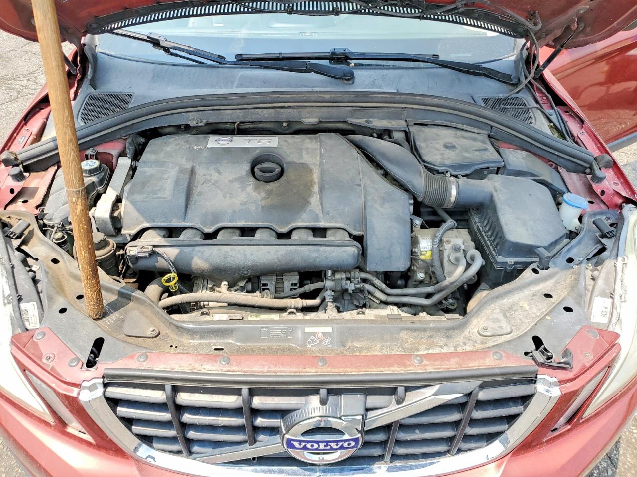 2011 Volvo Xc60 Burgundy vin: YV4902DZ5B2175134