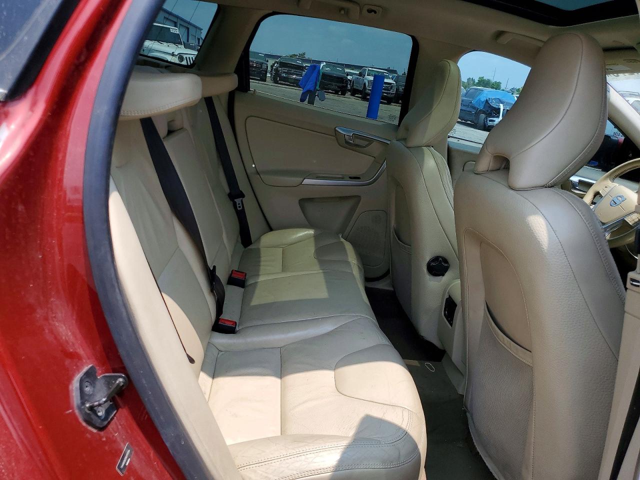 2011 Volvo Xc60 Burgundy vin: YV4902DZ5B2175134