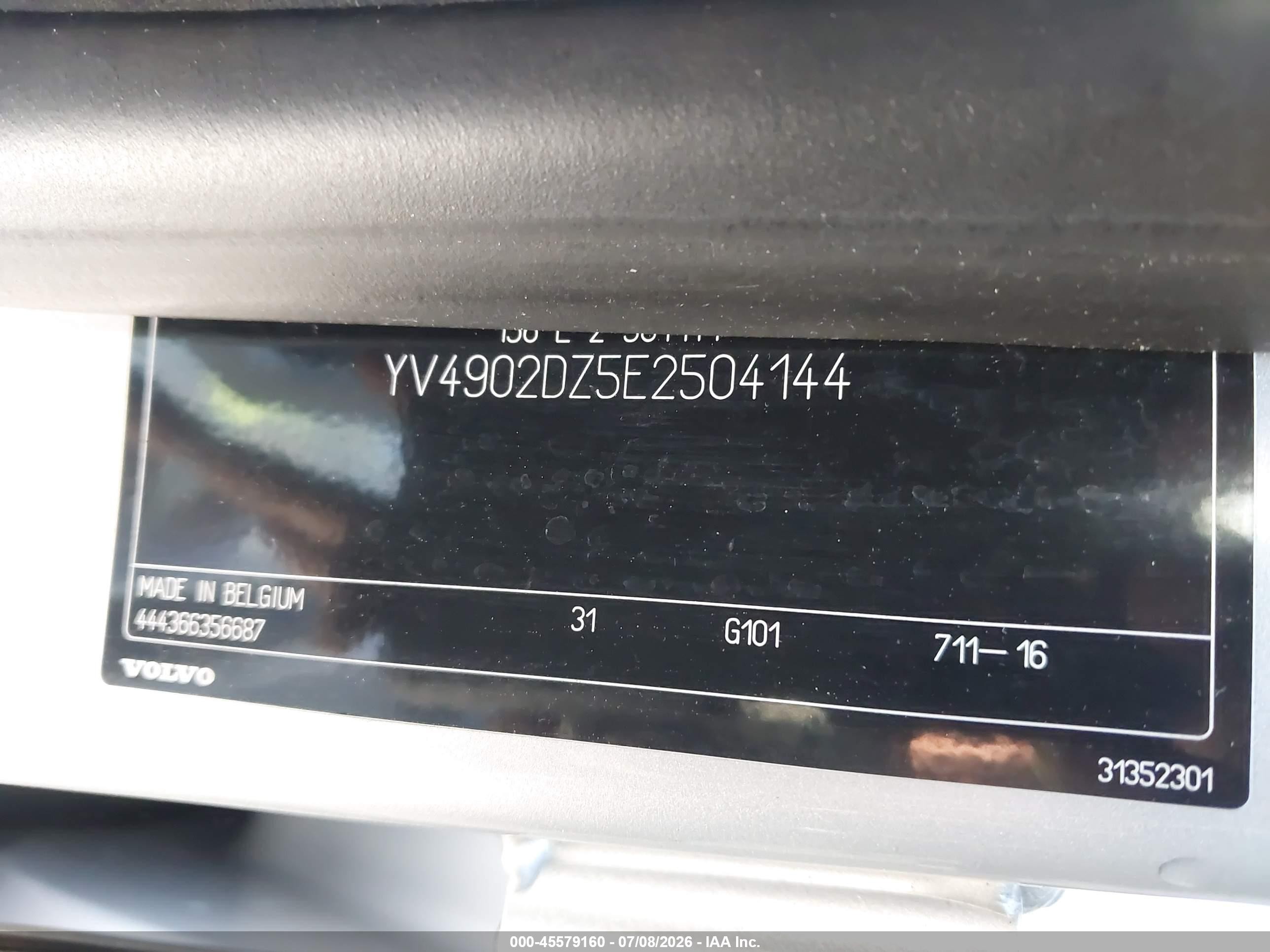 2014 Volvo Xc60 T6 R-design Premier Plus Silver vin: YV4902DZ5E2504144
