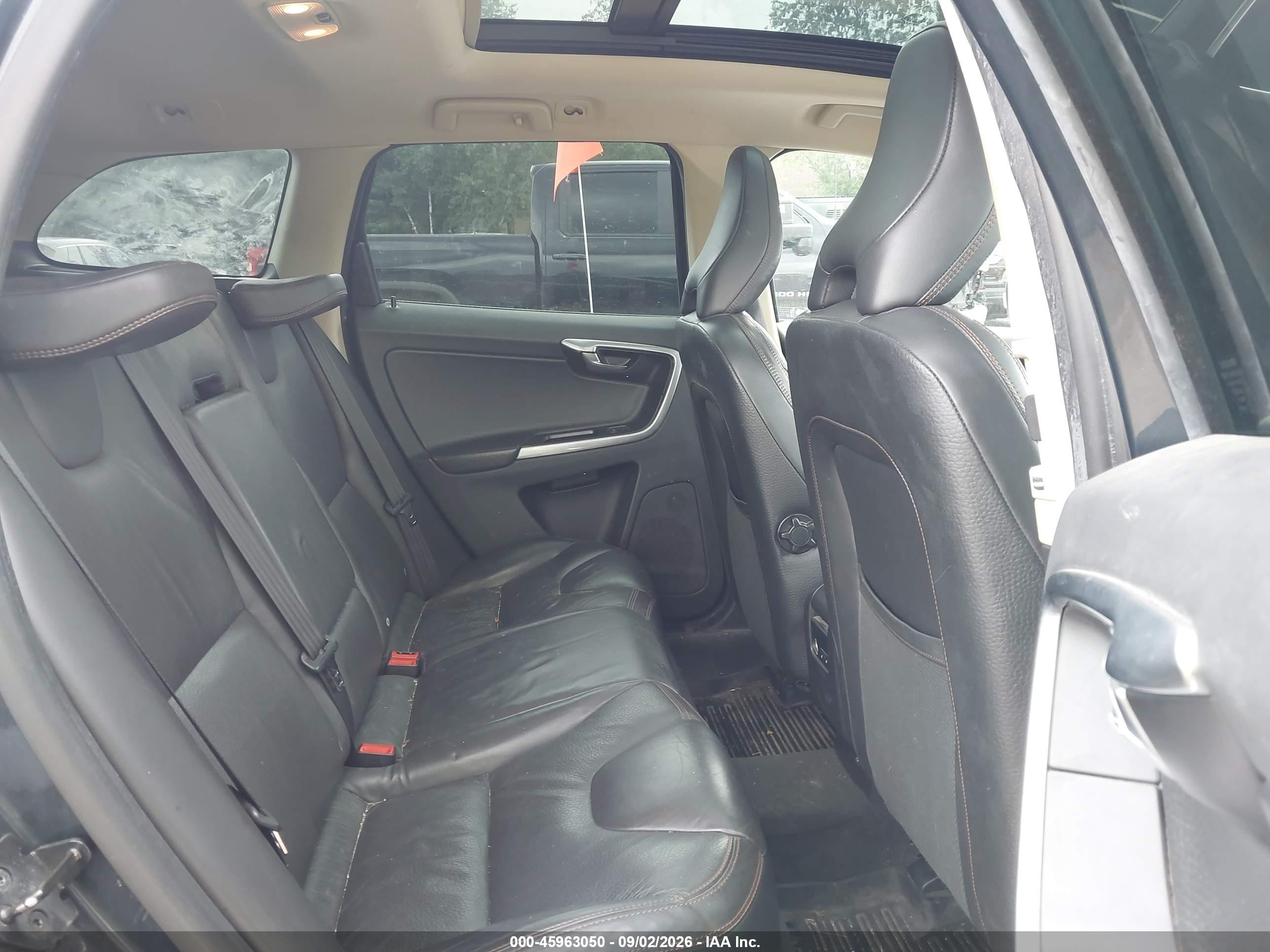 2012 Volvo Xc60 T6/t6 Platinum/t6 Premier Plus/t6 R-design/t6 R-design Platinum/t6 R-design Premier Plus Black vin: YV4902DZ6C2293629