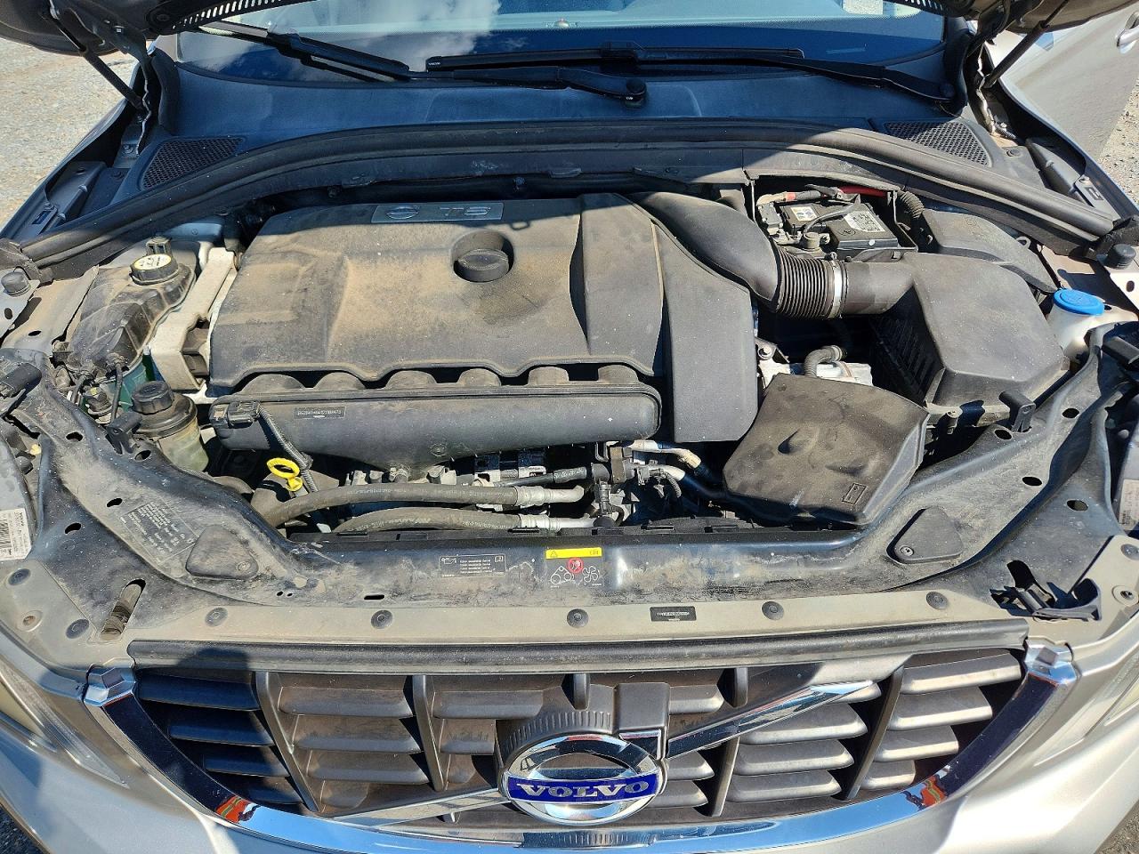 2012 Volvo Xc60 T6 Бежевый vin: YV4902DZ6C2295994