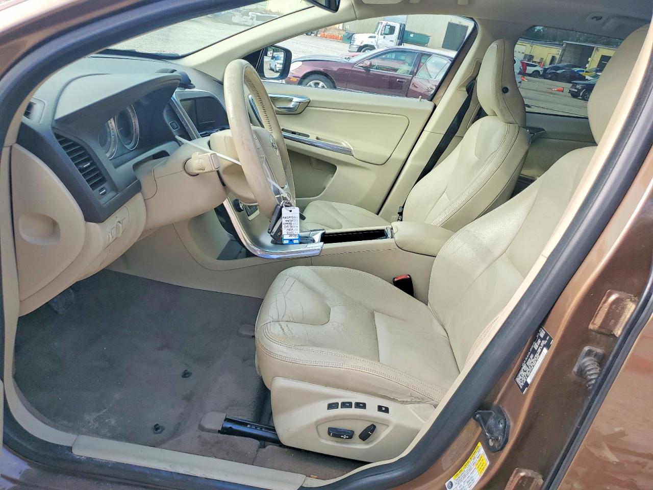 2013 Volvo Xc60 T6 Brown vin: YV4902DZ6D2369626