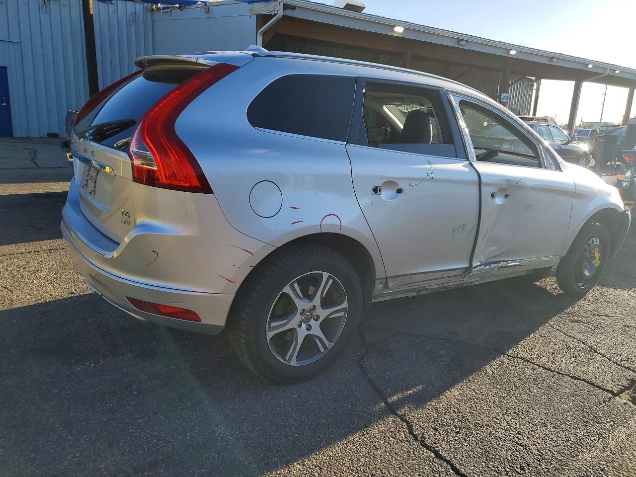 2014 Volvo Xc60 T6 Silver vin: YV4902DZ6E2556107