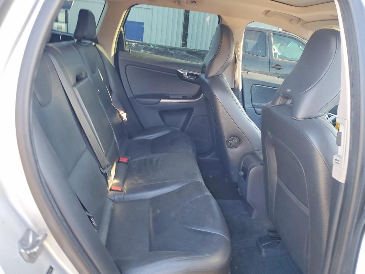 2014 Volvo Xc60 T6 Silver vin: YV4902DZ6E2556107