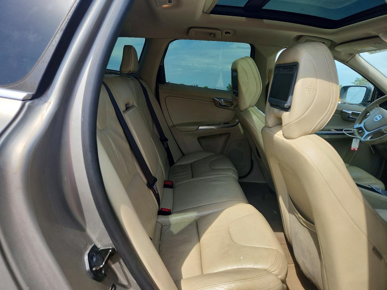 2012 Volvo Xc60 T6 Бежевый vin: YV4902DZ7C2281229