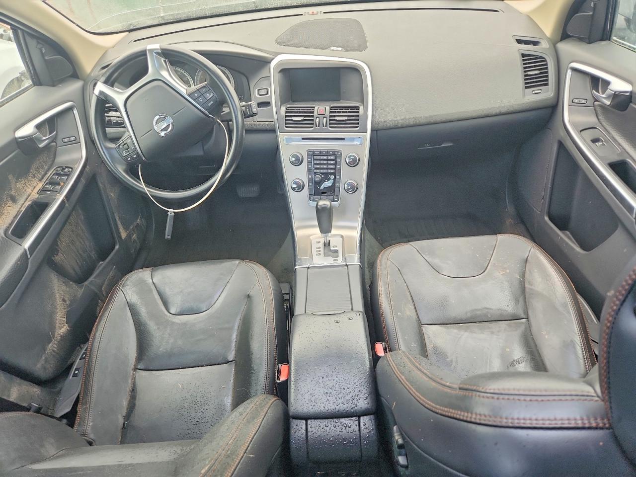 2012 Volvo Xc60 T6 Серебряный vin: YV4902DZ7C2321034