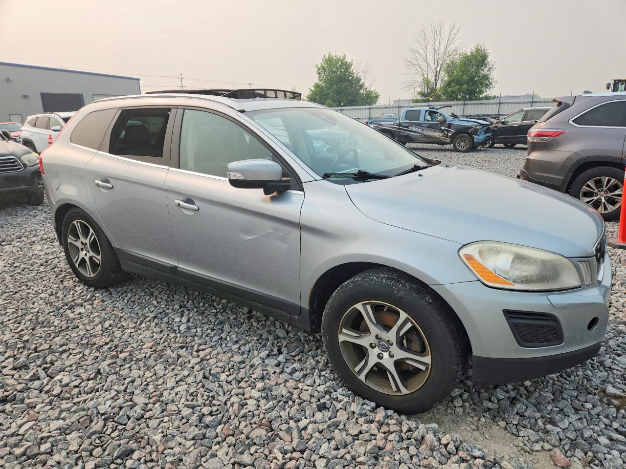 2012 Volvo Xc60 T6 Серебряный vin: YV4902DZ7C2321034