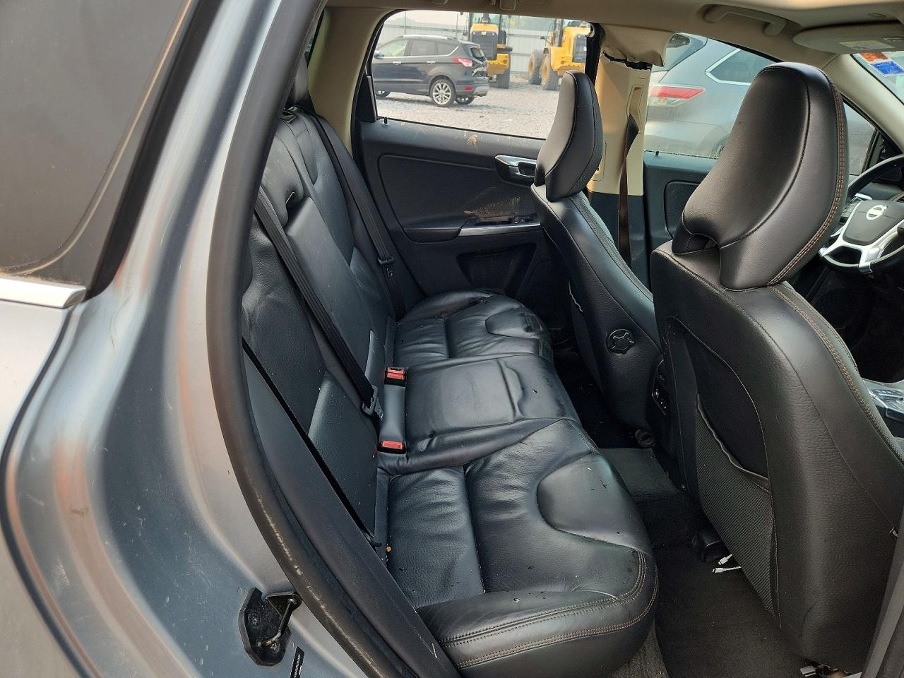 2012 Volvo Xc60 T6 Серебряный vin: YV4902DZ7C2321034