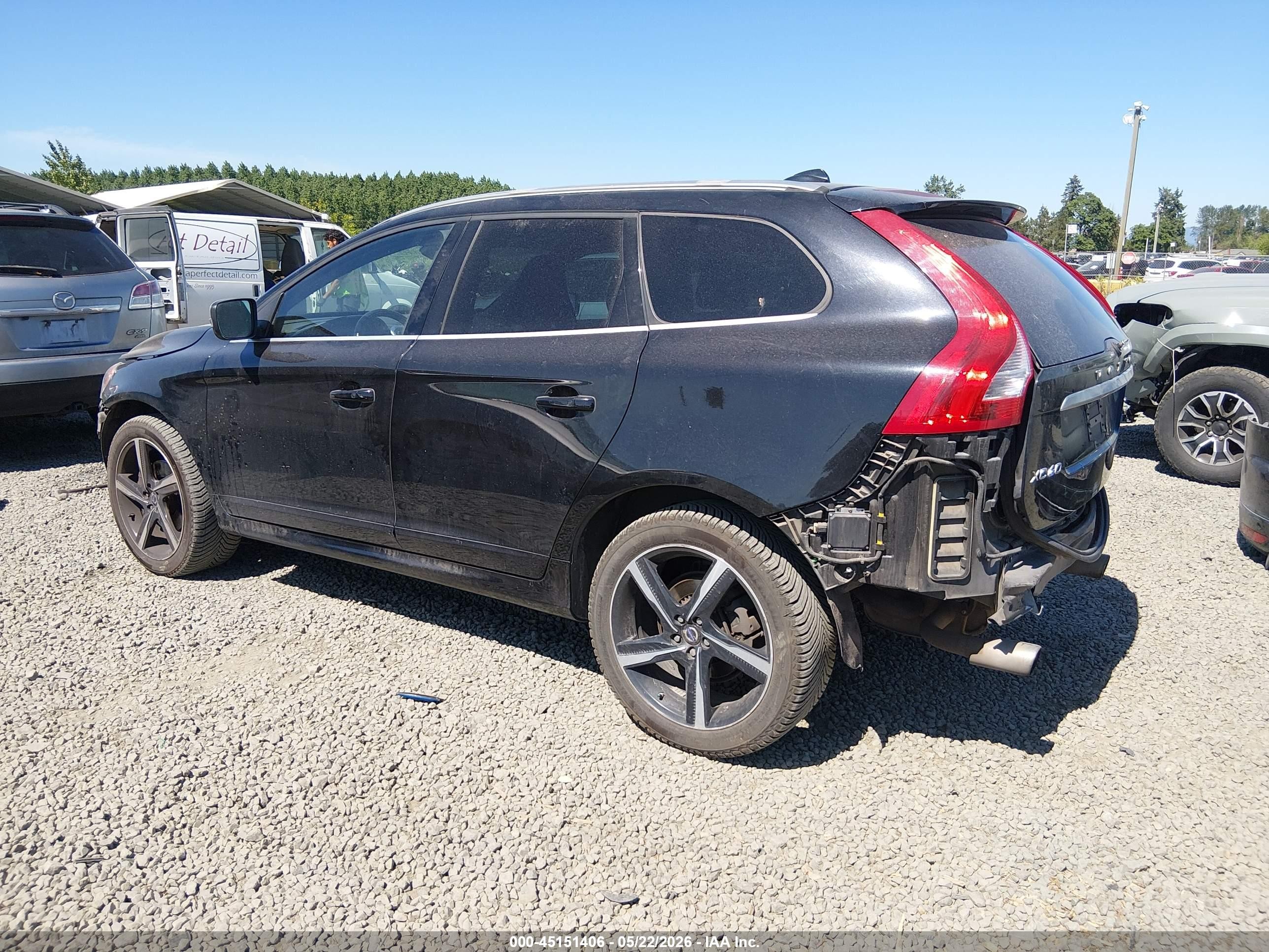 2014 Volvo Xc60 T6 R-design Platinum Black vin: YV4902DZ7E2554267