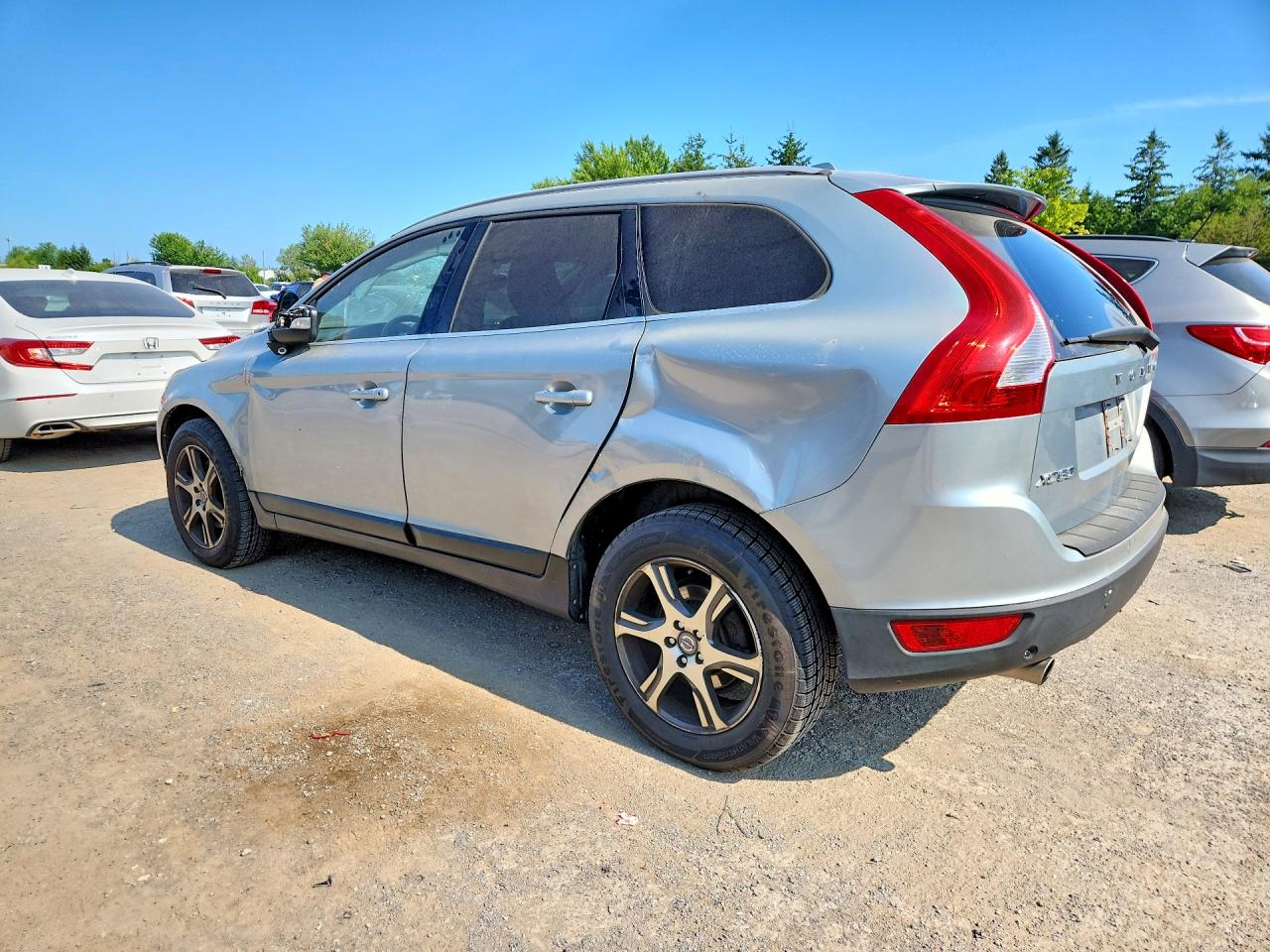 2011 Volvo Xc60 T6 Silver vin: YV4902DZ8B2152267