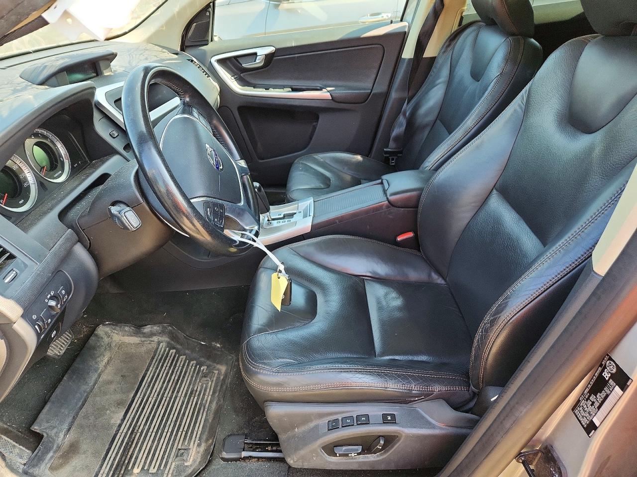 2011 Volvo Xc60 T6 Silver vin: YV4902DZ8B2152267
