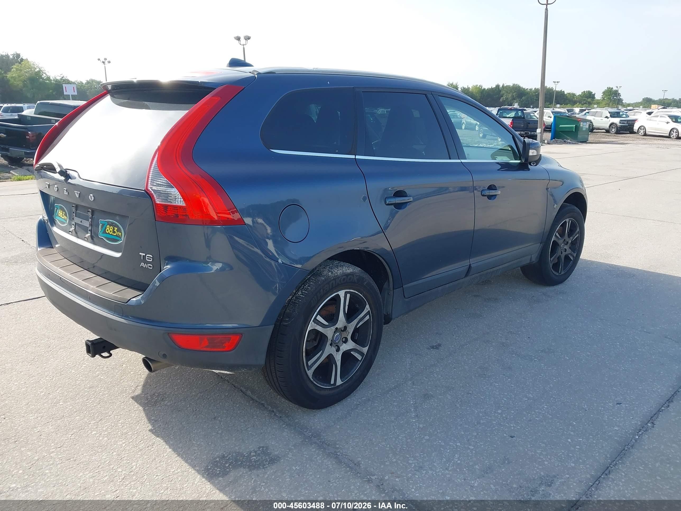 2011 Volvo Xc60 T6/t6 R-design Blue vin: YV4902DZ8B2216792