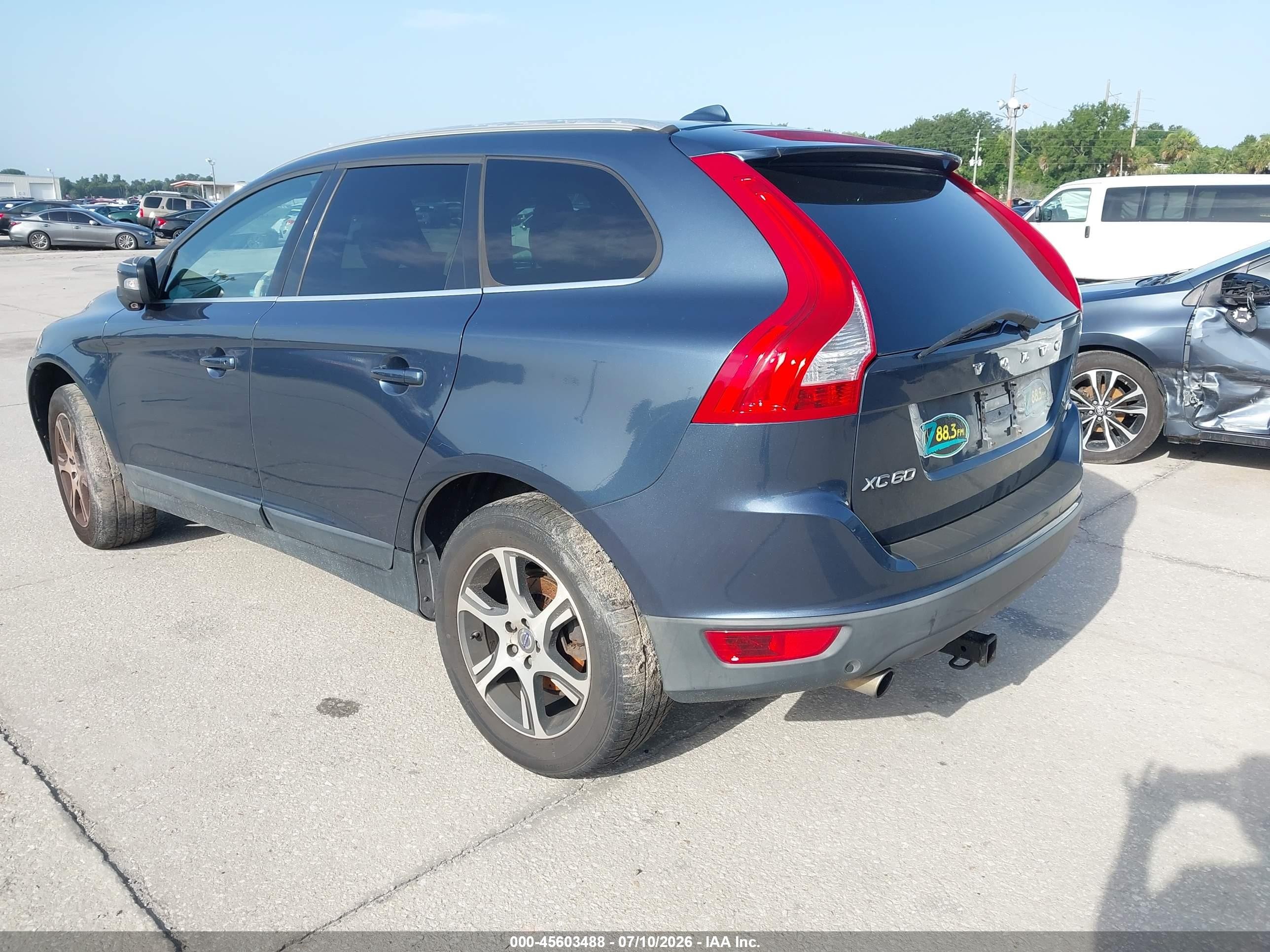 2011 Volvo Xc60 T6/t6 R-design Blue vin: YV4902DZ8B2216792