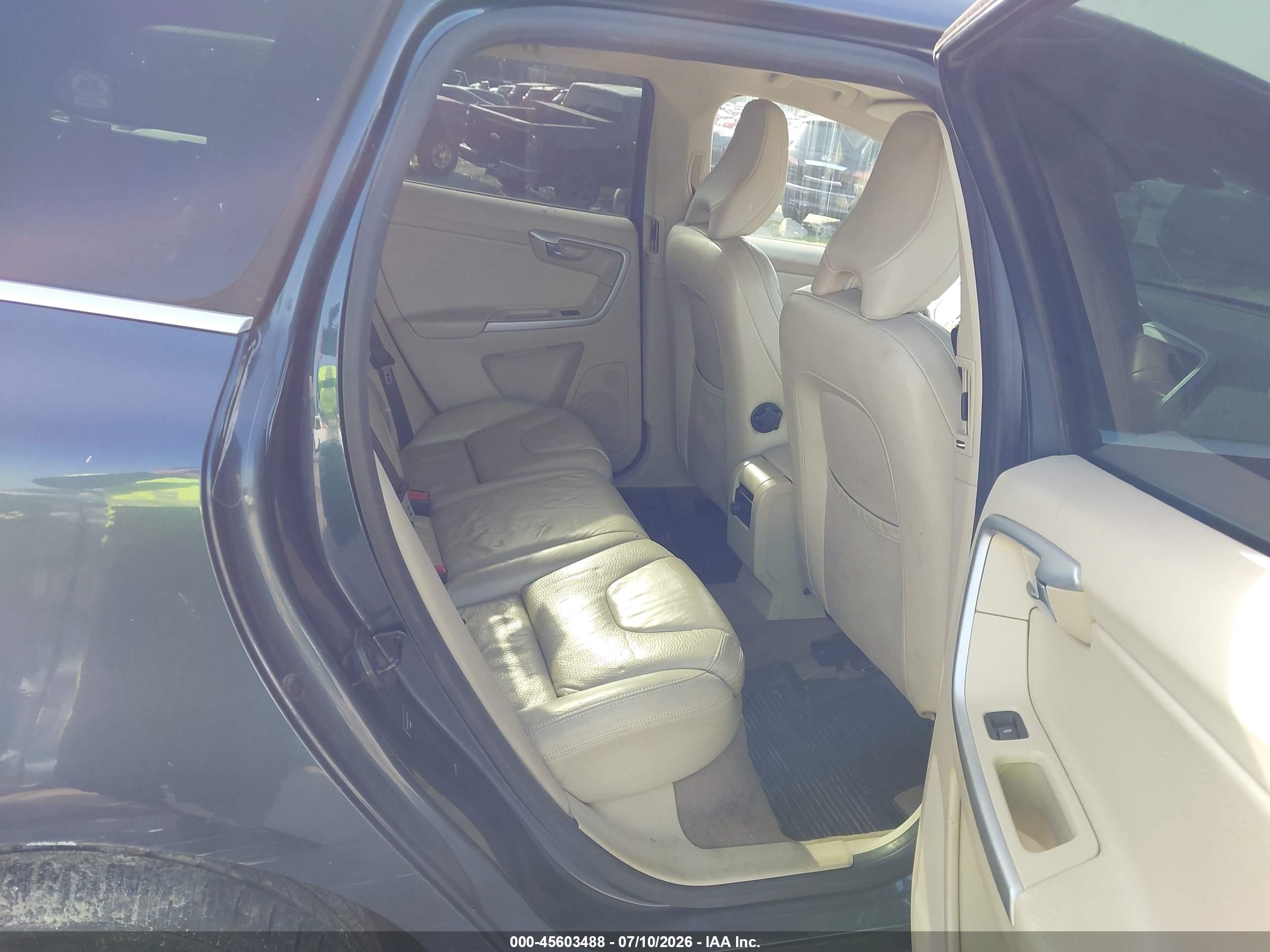 2011 Volvo Xc60 T6/t6 R-design Blue vin: YV4902DZ8B2216792