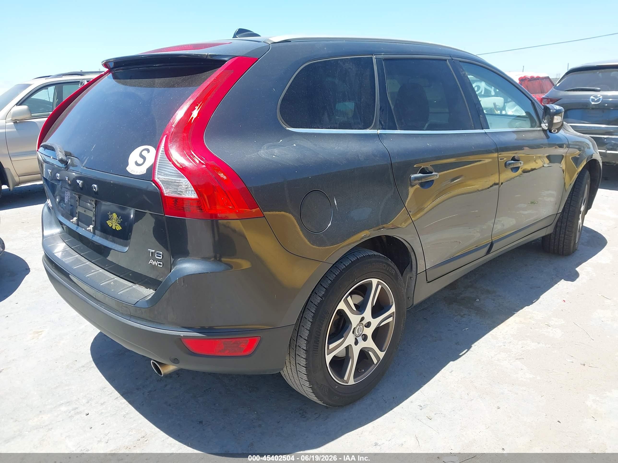 2012 Volvo Xc60 T6/t6 Platinum/t6 Premier Plus/t6 R-design/t6 R-design Platinum/t6 R-design Premier Plus Gray vin: YV4902DZ8C2337713