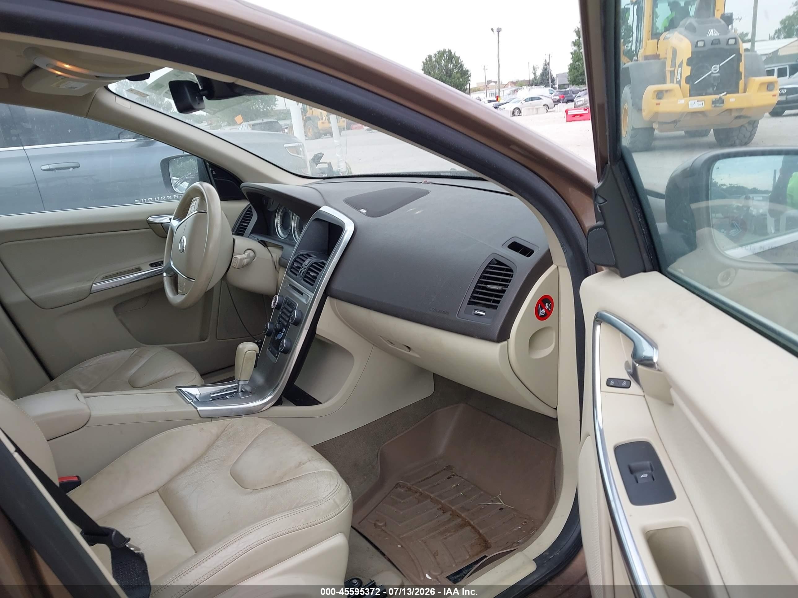 2012 Volvo Xc60 T6/t6 Platinum/t6 Premier Plus/t6 R-design/t6 R-design Platinum/t6 R-design Premier Plus Brown vin: YV4902DZ8C2340627