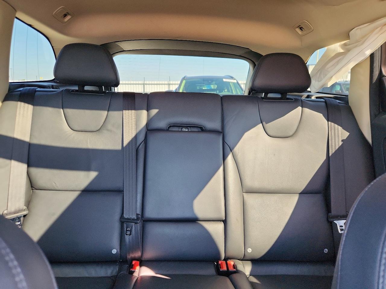 2013 Volvo Xc60 T6 Silver vin: YV4902DZ8D2378313