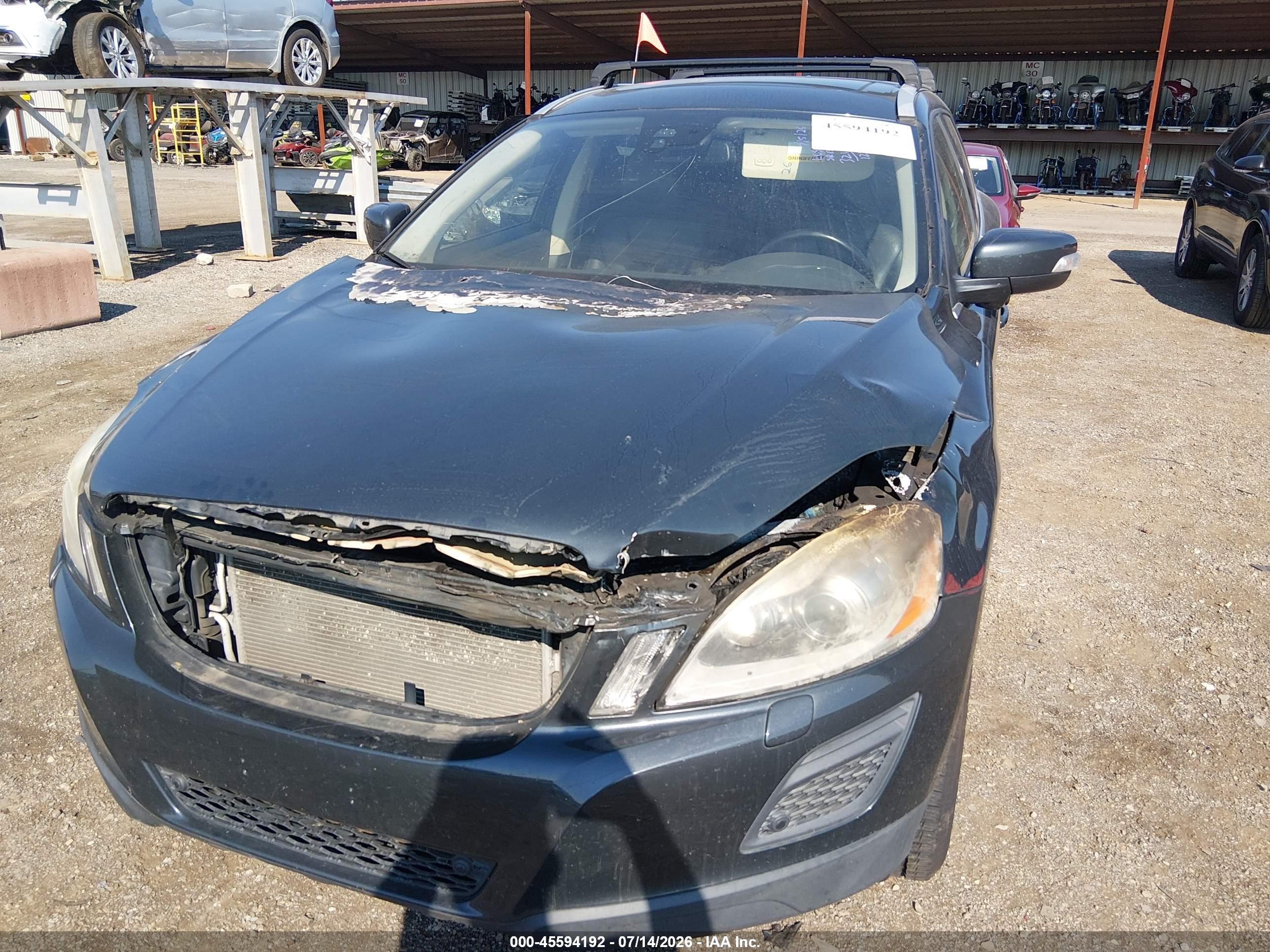 2013 Volvo Xc60 T6/t6 Platinum/t6 Premier Plus/t6 R-design/t6 R-design Platinum/t6 R-design Premier Plus Blue vin: YV4902DZ8D2380241