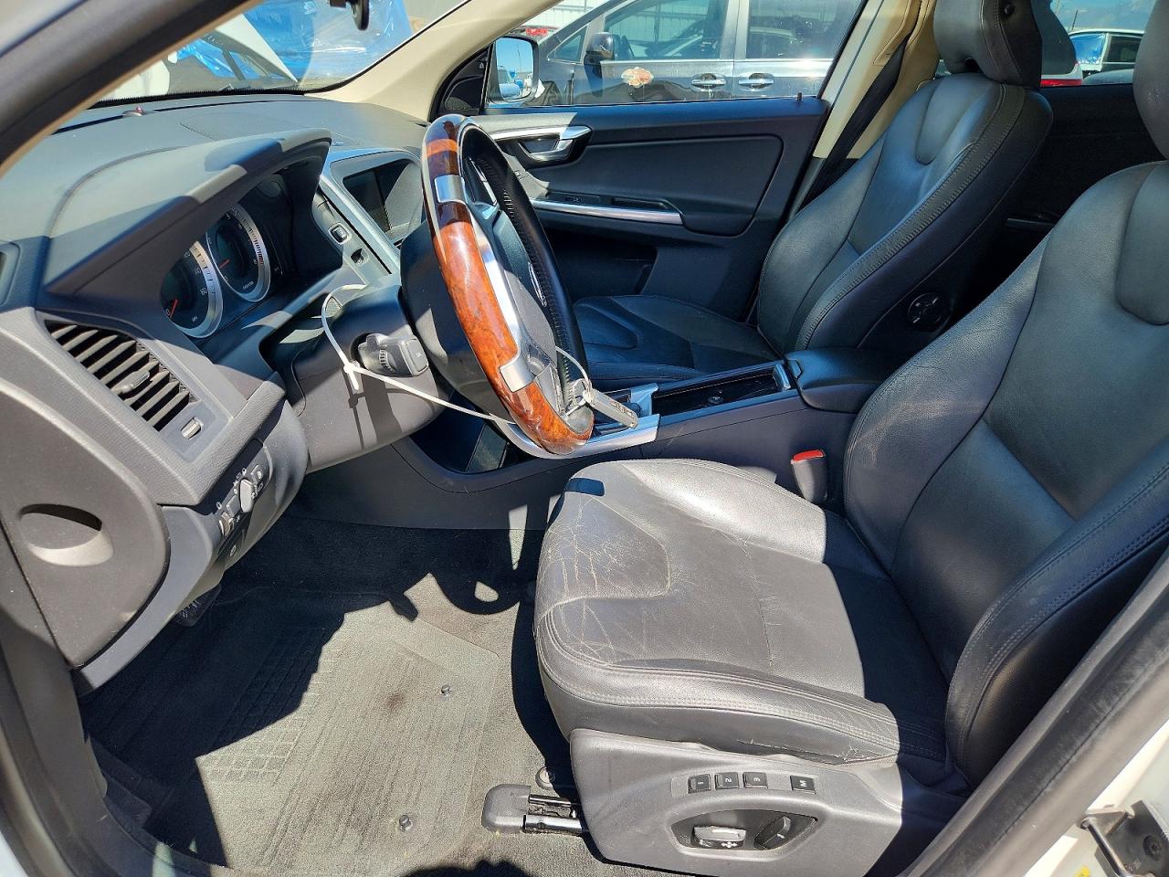 2013 Volvo Xc60 T6 White vin: YV4902DZ8D2414291