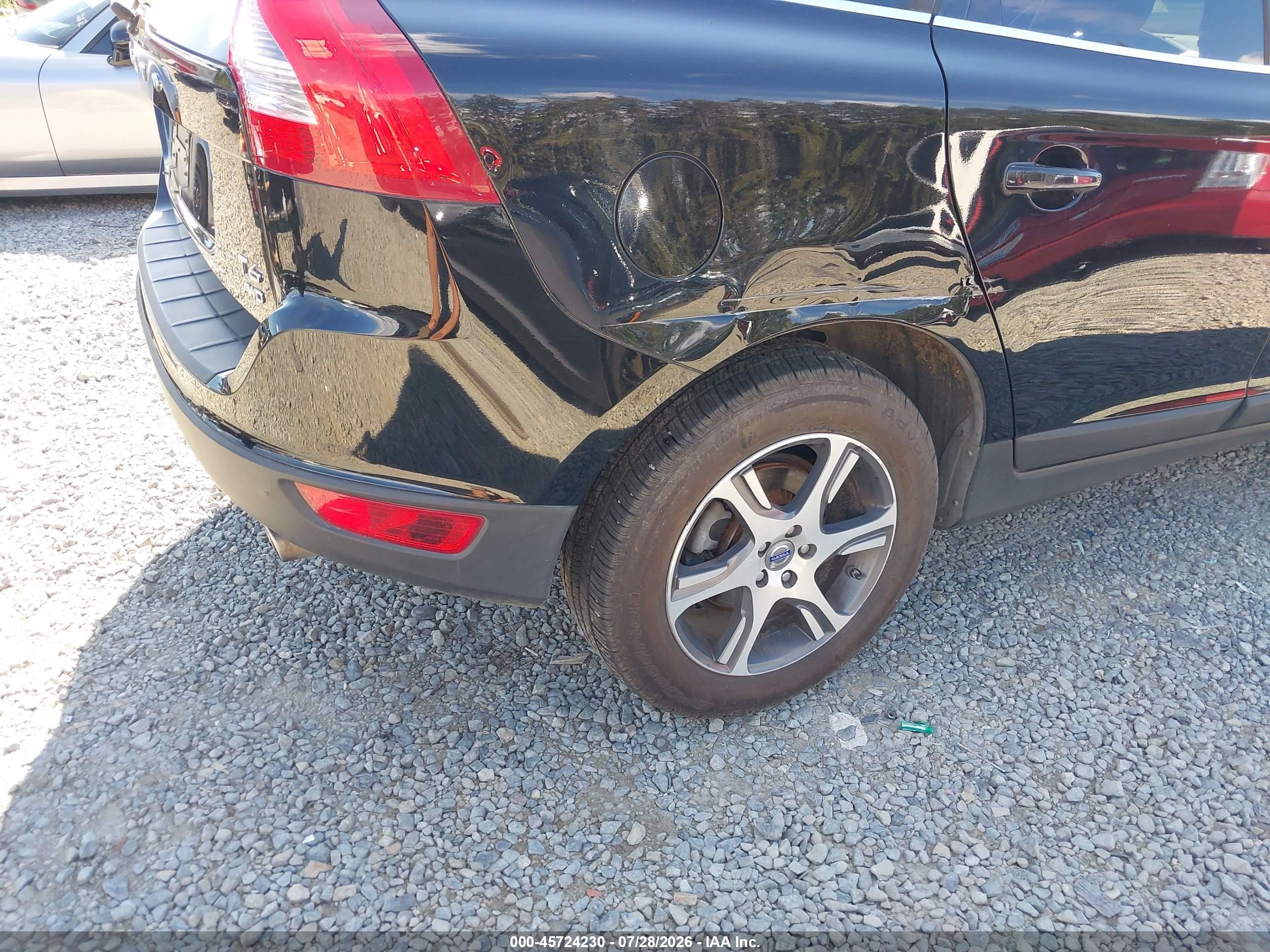 2013 Volvo Xc60 T6 Черный vin: YV4902DZ8D2456590