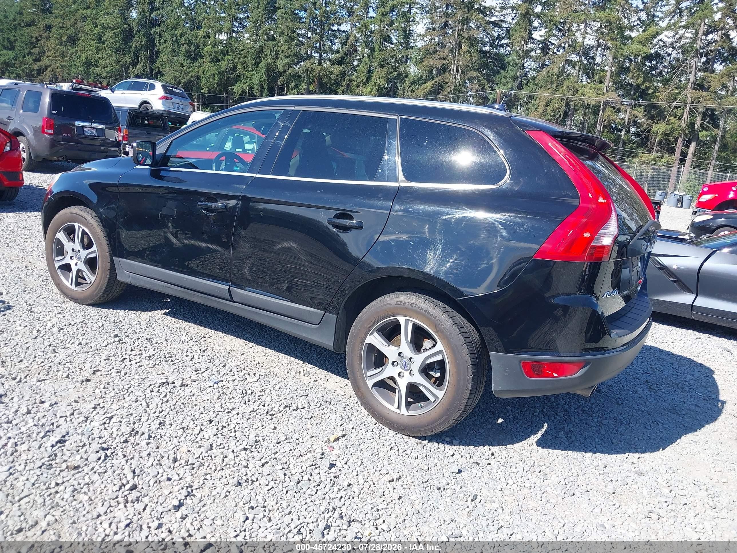 2013 Volvo Xc60 T6 Черный vin: YV4902DZ8D2456590