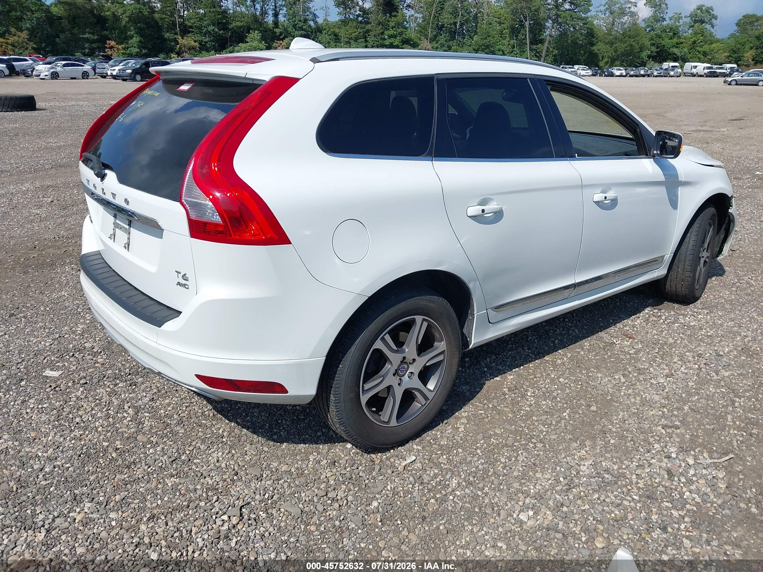 2014 Volvo Xc60 T6 R-design Белый vin: YV4902DZ8E2535291