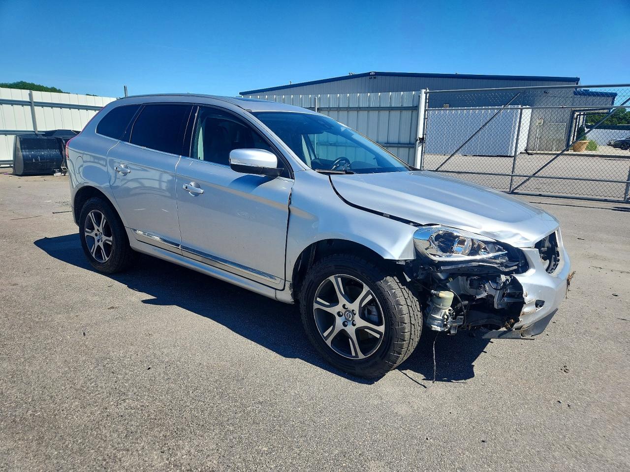 2014 Volvo Xc60 T6 Silver vin: YV4902DZ8E2537204