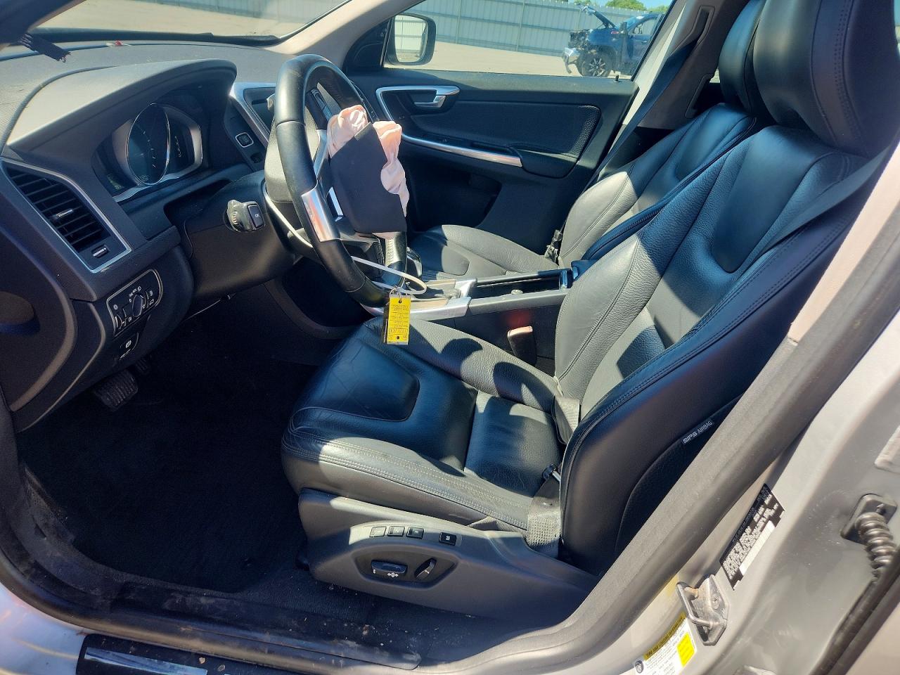 2014 Volvo Xc60 T6 Silver vin: YV4902DZ8E2537204