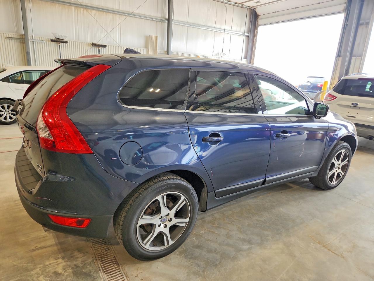 2012 Volvo Xc60 T6 Синий vin: YV4902DZ9C2269535