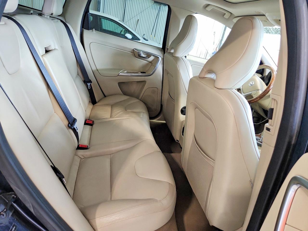 2012 Volvo Xc60 T6 Синий vin: YV4902DZ9C2269535